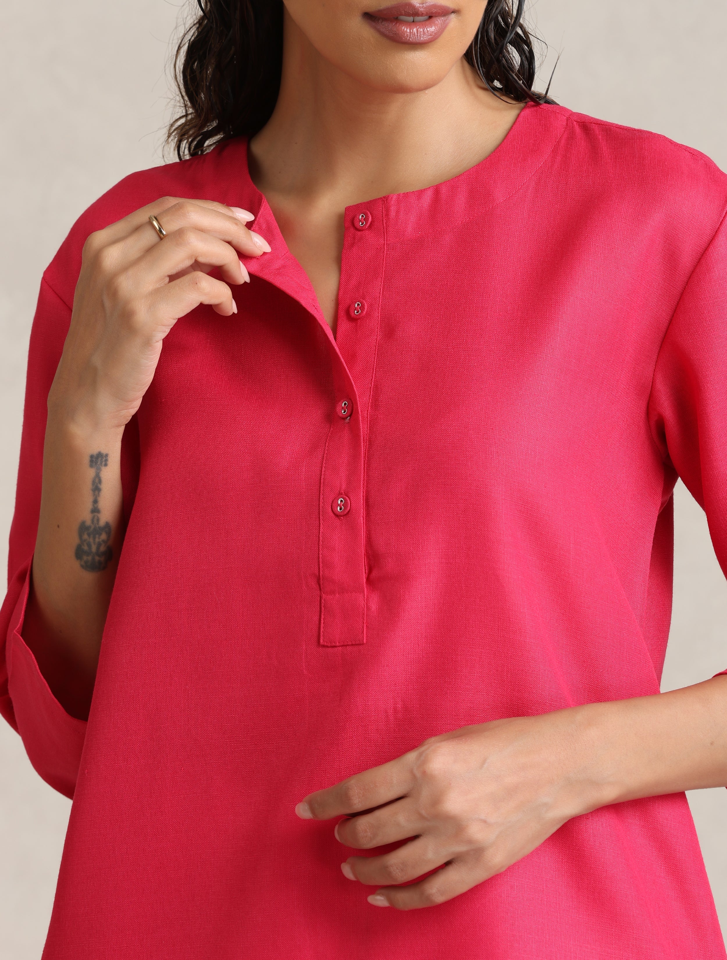 trueBrowns Fuchsia Cotton Blend Short Kurta