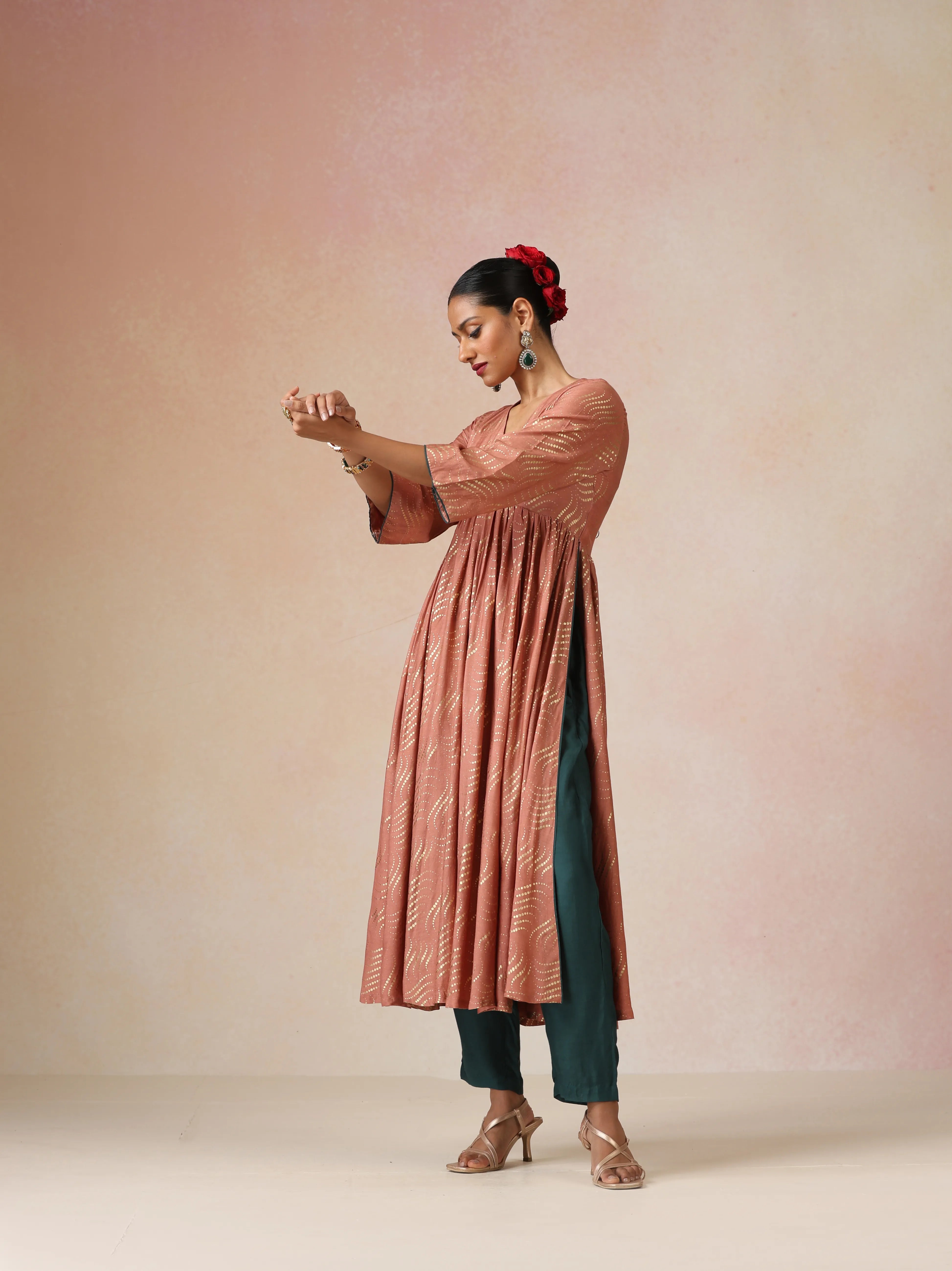 trueBrowns Peach Gold Foil Print Muslin Silk Anarkali High-Slit Kurta Set
