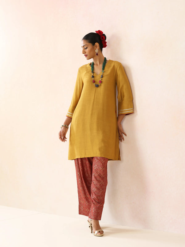 trueBrowns Mustard Gold Foil Print Muslin Silk Kurta Farsi Pants Set