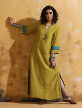 trueBrowns Lime Muslin Silk Straight Maxi Dress