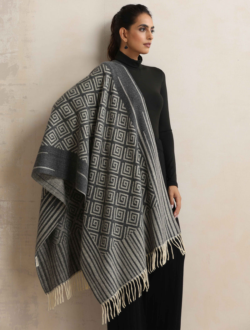 trueBrowns Black Geometric Woollen Stole