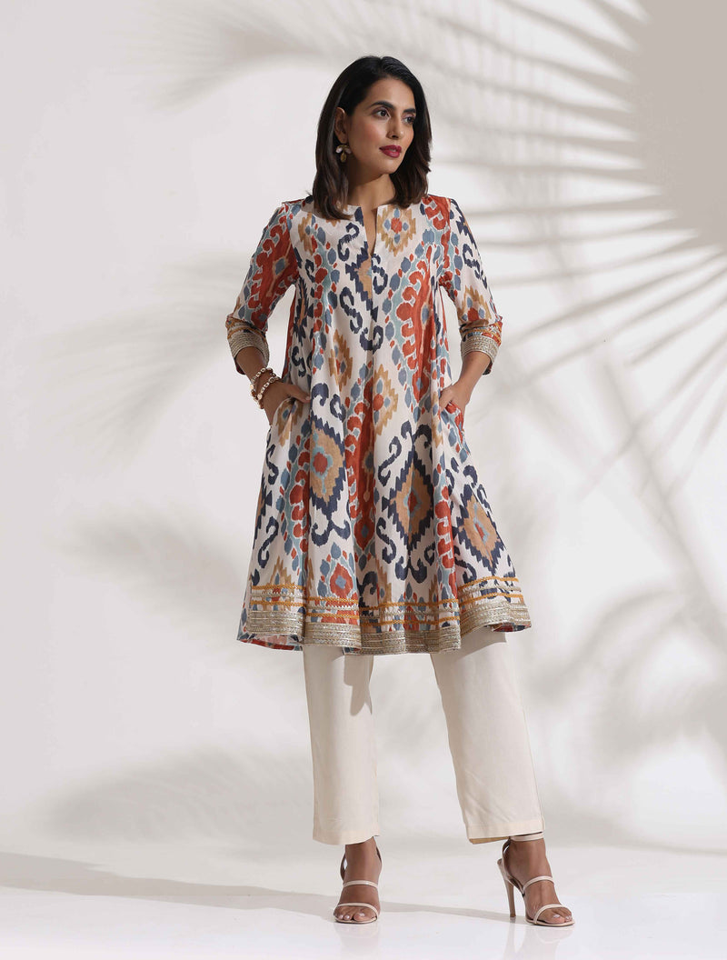 trueBrowns Off White Ikat Print Anarkali Kurta Co-ord Set