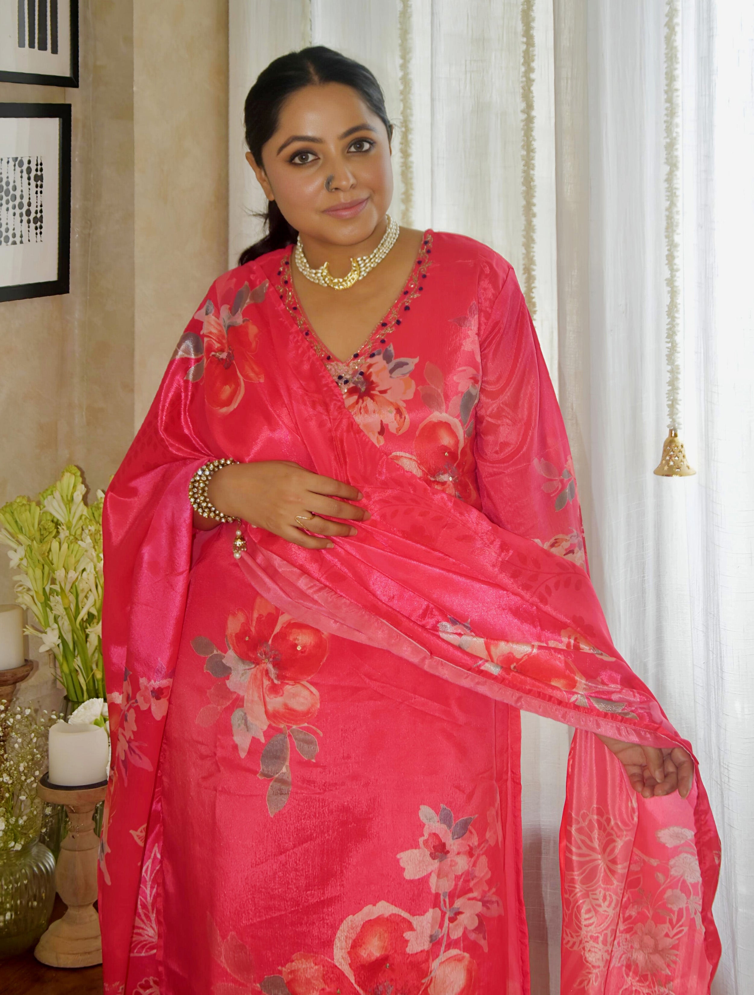 trueBrowns Pink Floral V-Neck Emb Straight Kurta Pant Dupatta Set