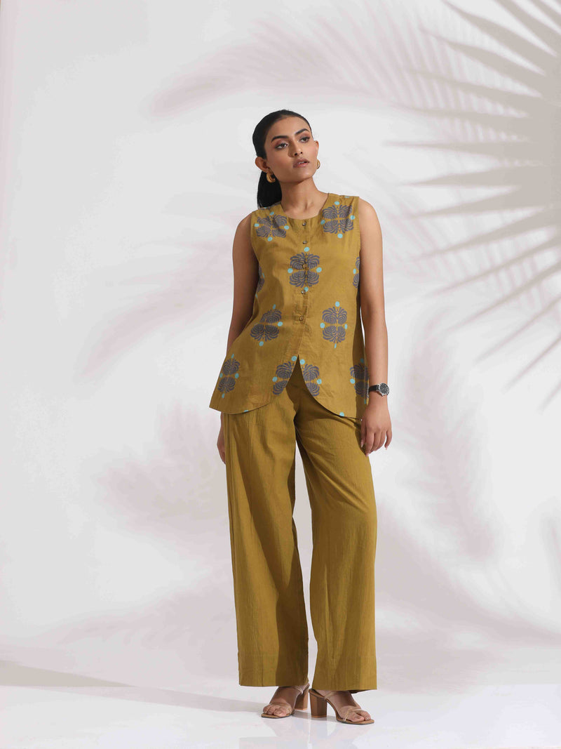 trueBrowns Green Cotton Print Top & Flared Pants Co-ord Set