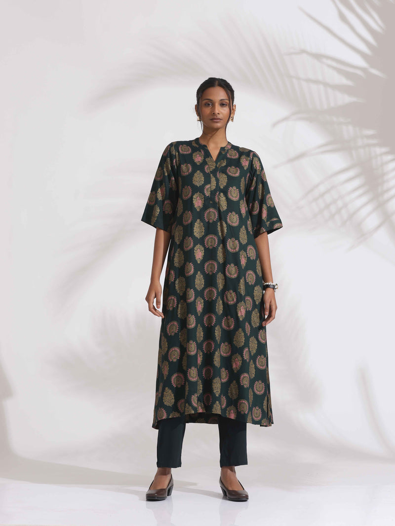 trueBrowns Green Foil Print Cotton Kurta Set