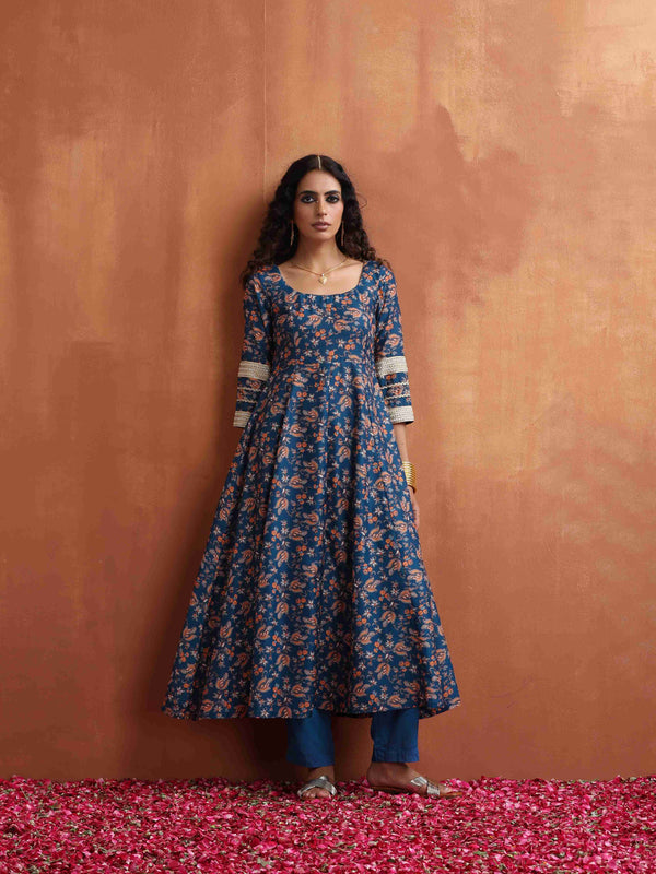 trueBrowns Blue Print Flared Anarakali Kurta Set