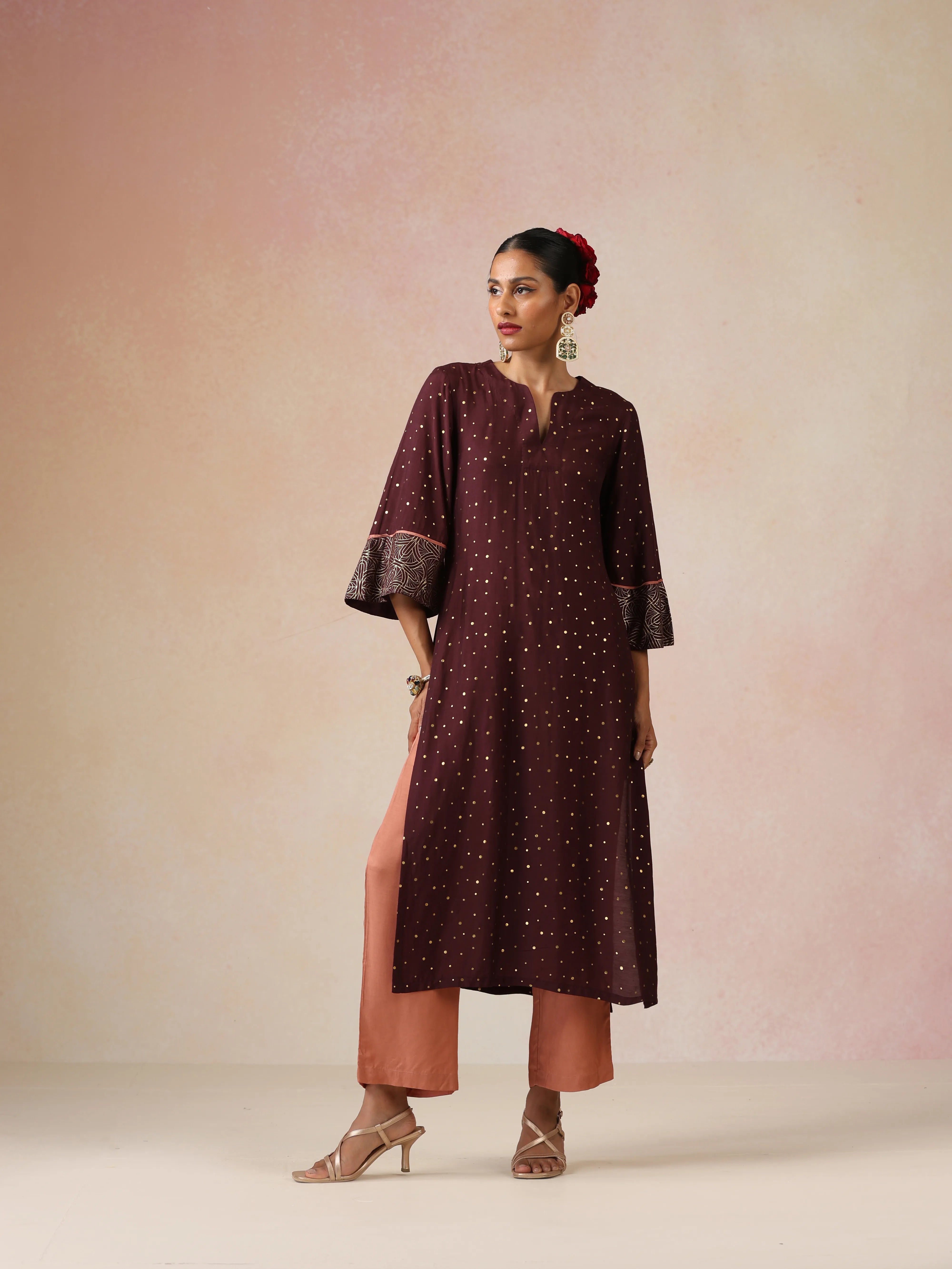 trueBrowns Cola Gold Foil Print Muslin Silk Straight High-Slit Kurta Set