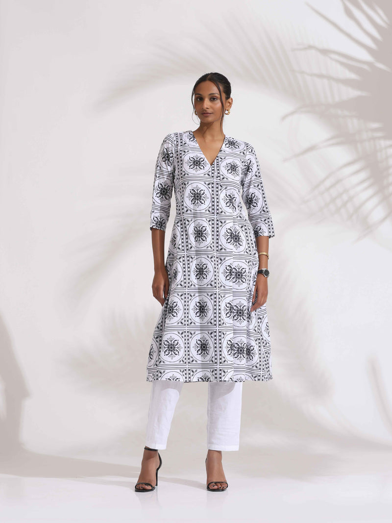 trueBrowns White Cotton Geometric Print Angrakha Kurta Set