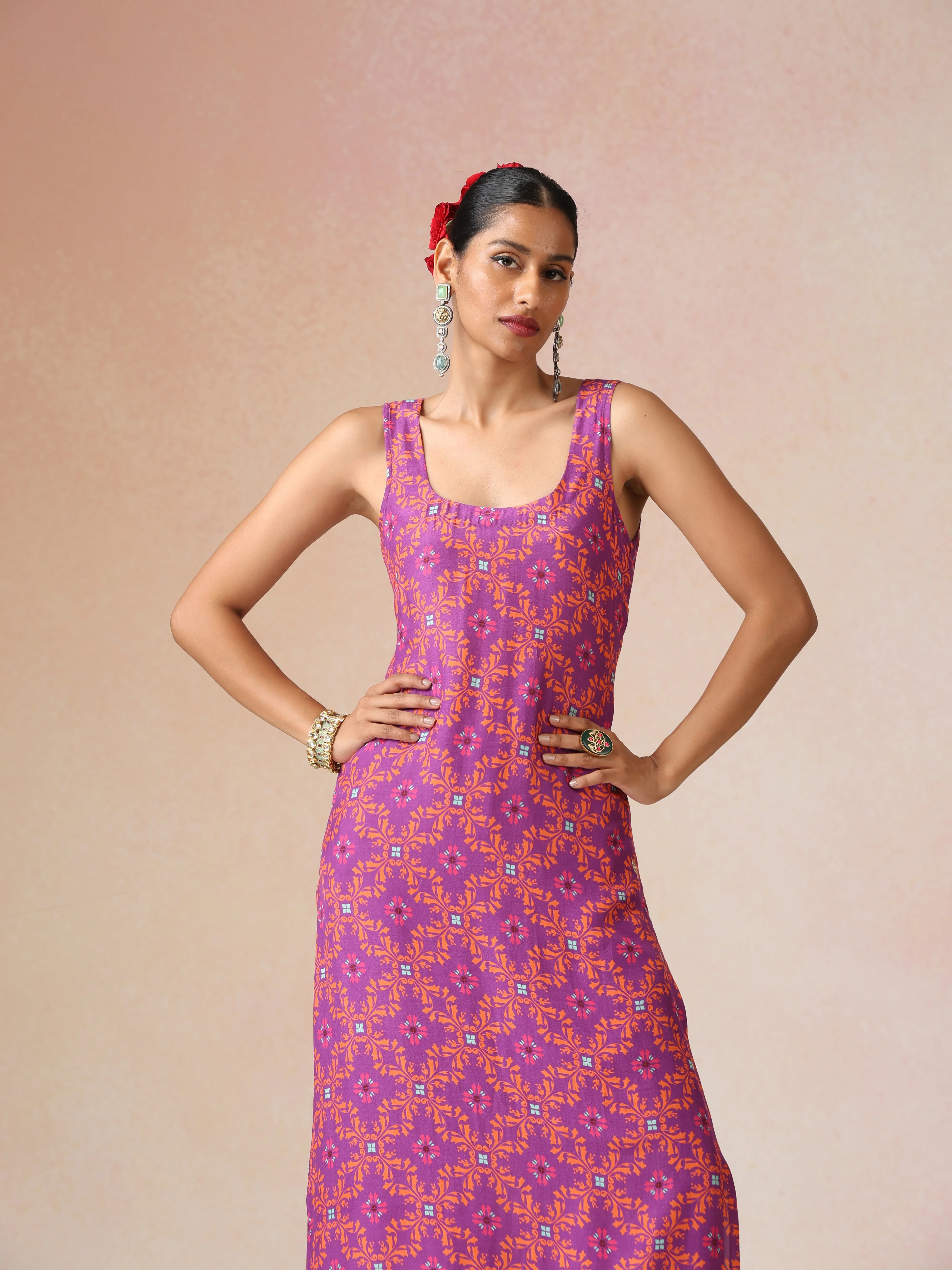trueBrowns Purple Orange Jaal Print Viscose Sleeveless Straight Kurta Set