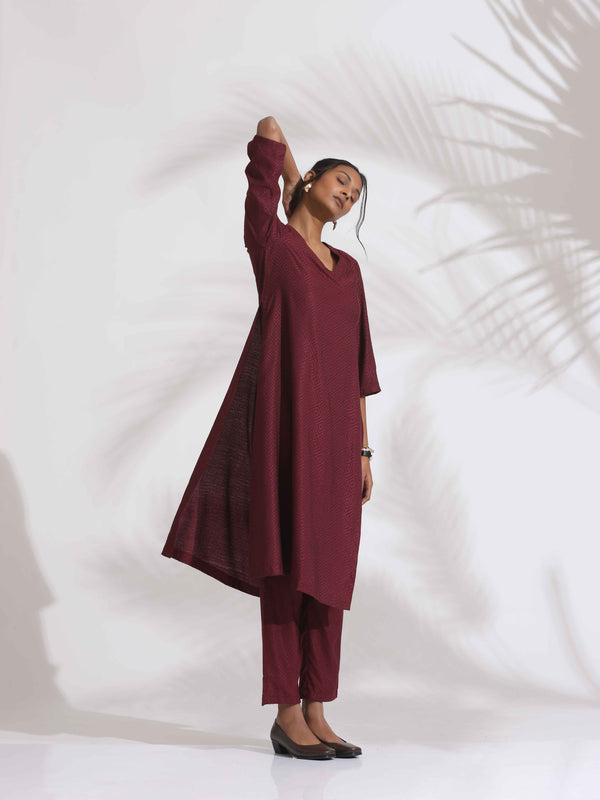 trueBrowns Maroon Dobby Kurta Set