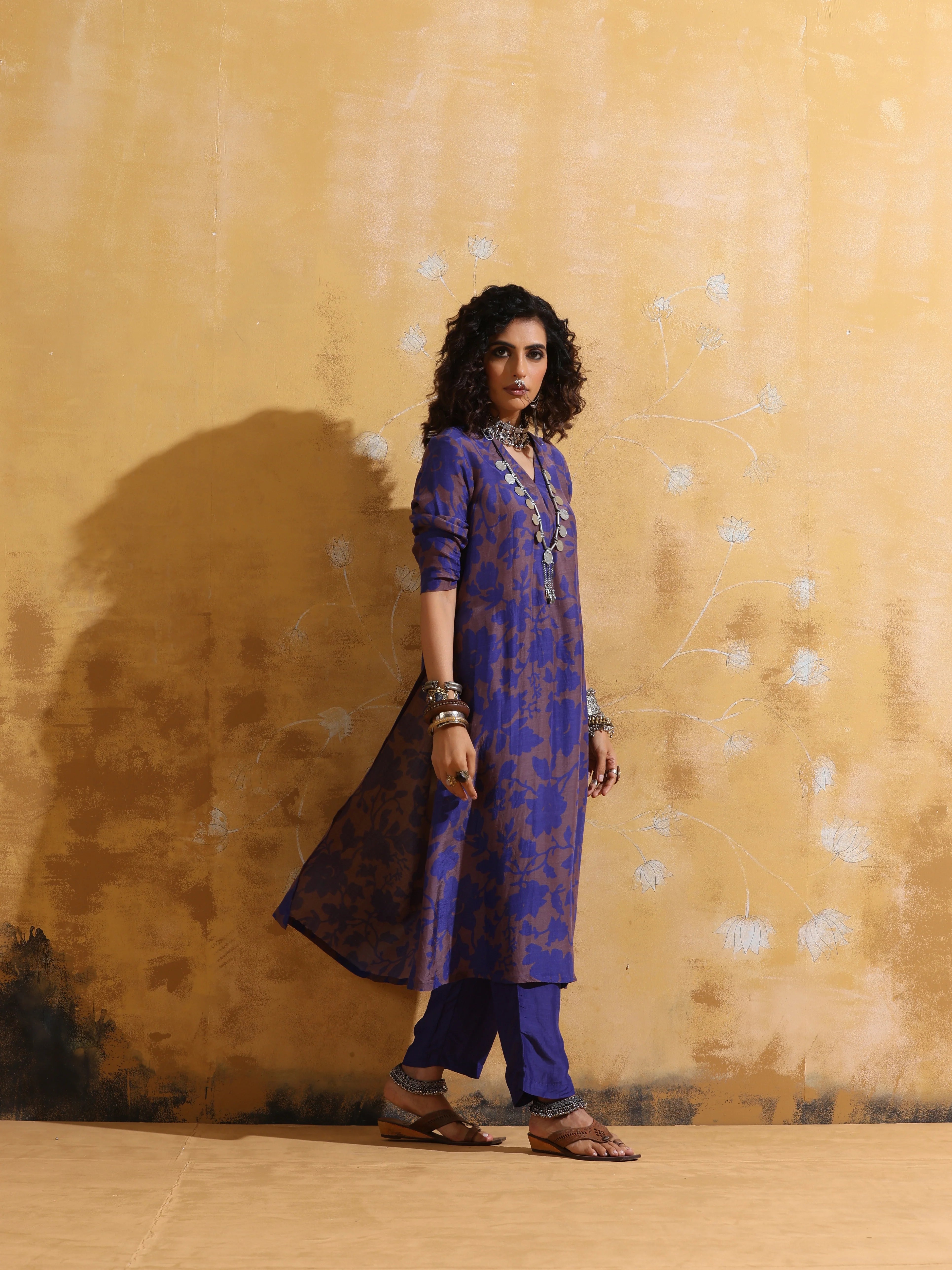 trueBrowns Purple Jaal Print Muslin Silk Straight Kurta Set