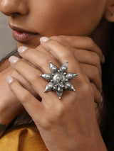 trueBrowns Silver Tone Floral Ring