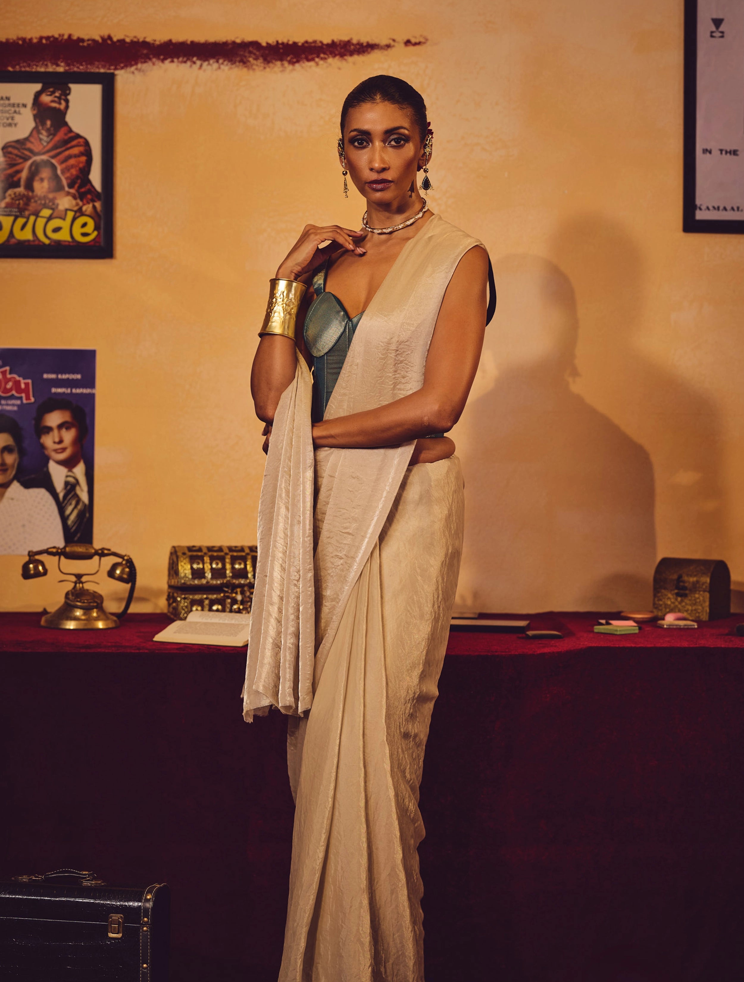 trueBrowns Silver Tissue Saree With Unstitched Blouse