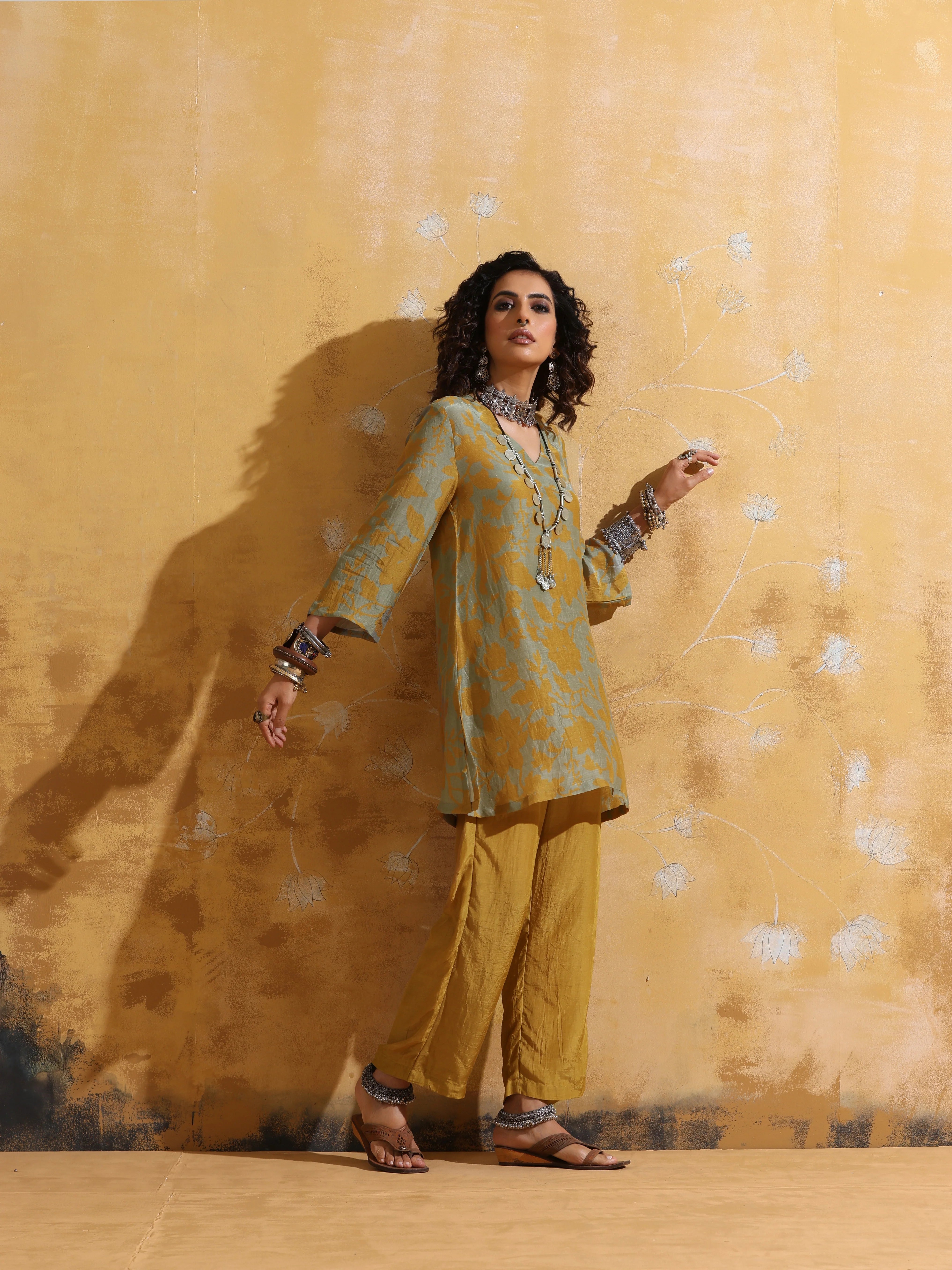 trueBrowns Mint Mustard Jaal Print Muslin Silk Co-ord Set