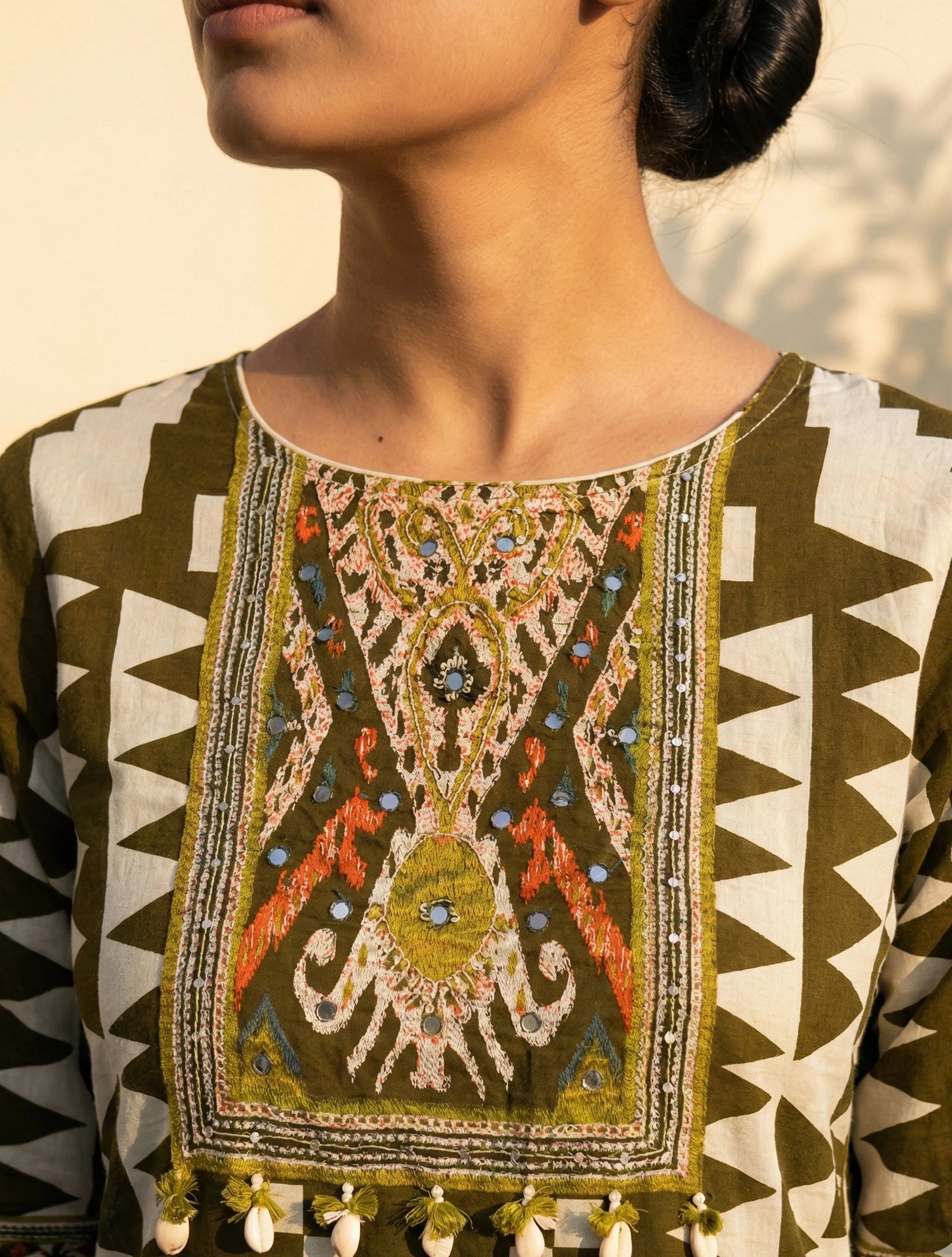 trueBrowns Olive Green Printed Kurta Pant Dupatta Set