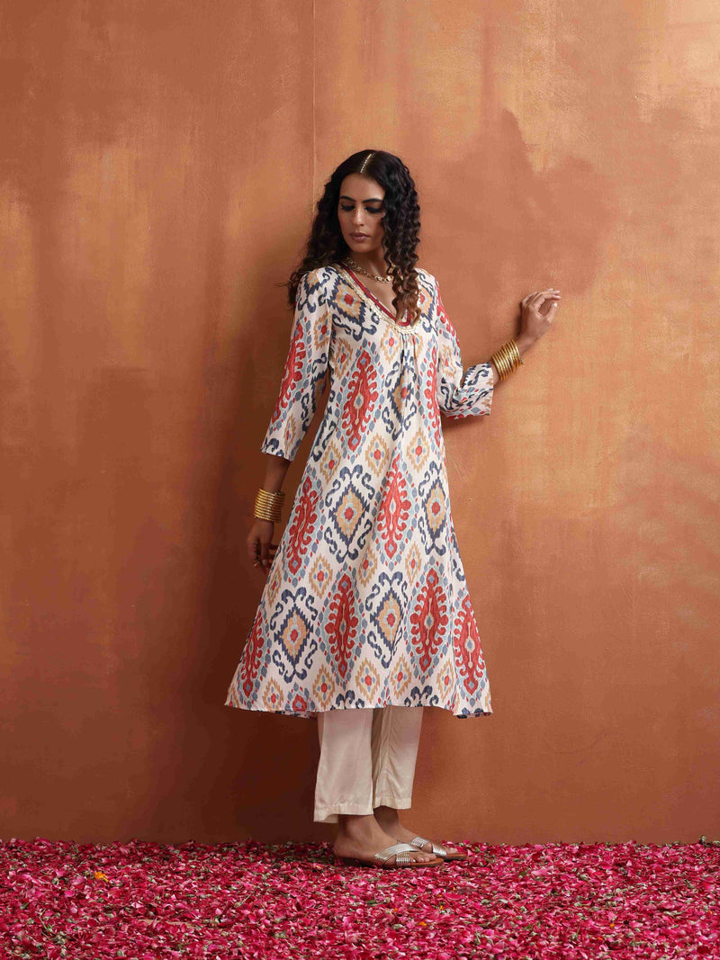 trueBrowns Off White Ikat Print Kurta Set