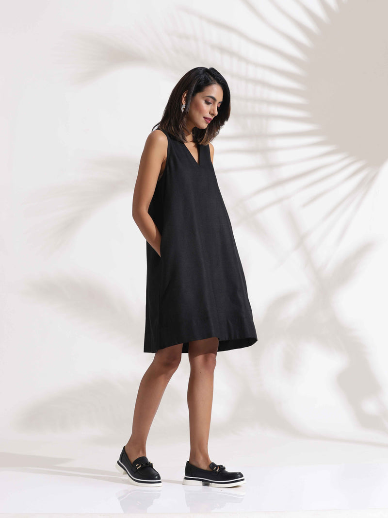 trueBrowns Black Slub Dress