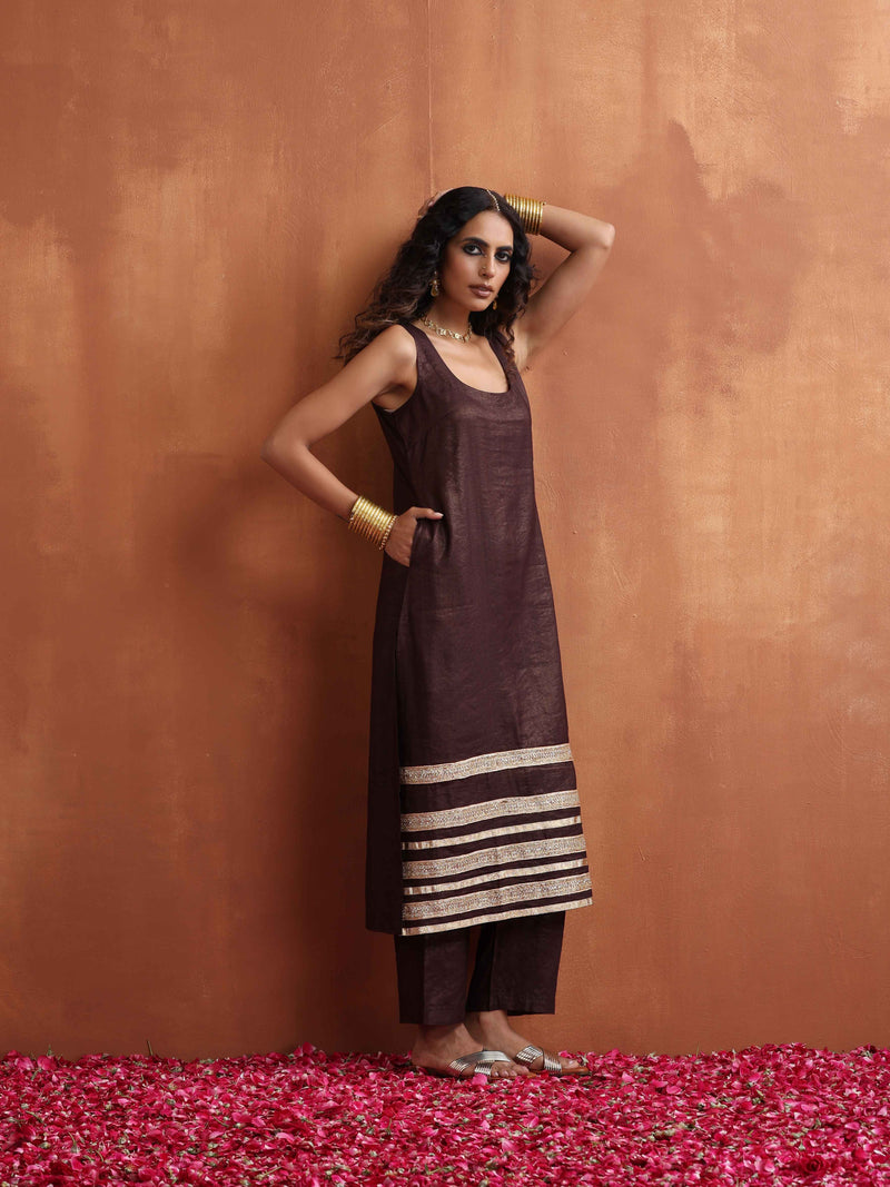 trueBrowns Brown Metallic Straight Kurta Set