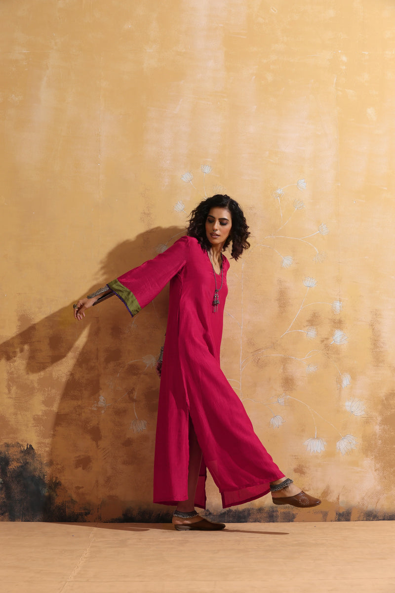 trueBrowns Pink Muslin Silk Straight Maxi Dress