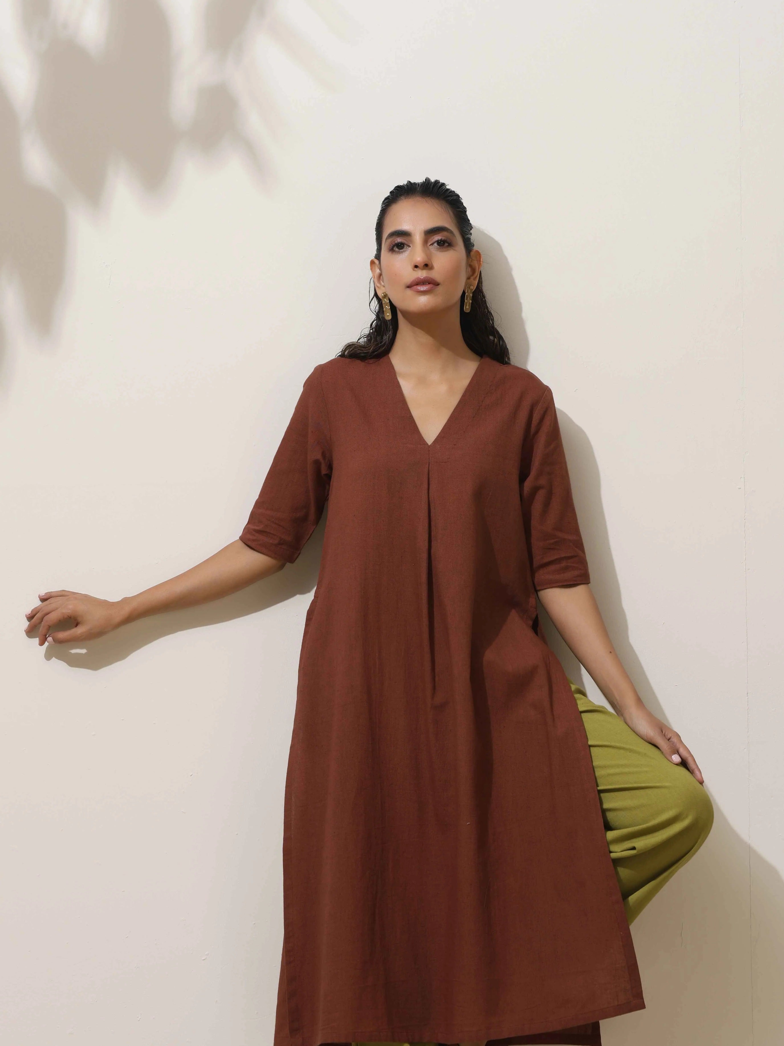 trueBrowns Brown Cotton Linen Kurta Pant Set