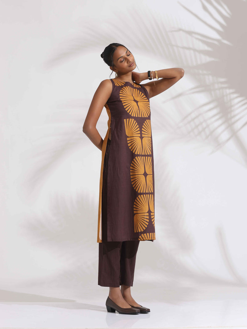 trueBrowns Brown Cotton Print Sleeveless Kurta Set