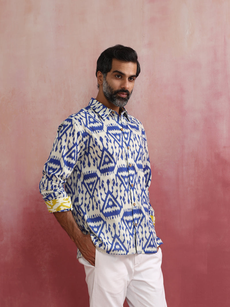 trueBrowns Men's Blue Ikat Cotton Shirt