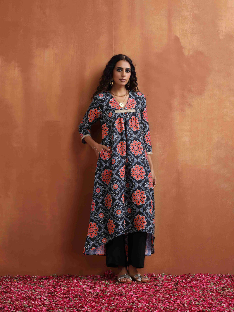 trueBrowns Black Ajrak Print Kurta Set