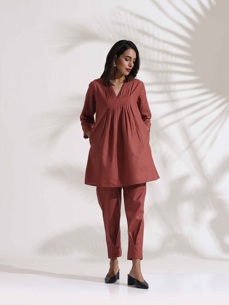 trueBrowns Pink Slub Pleated Co-ord Set