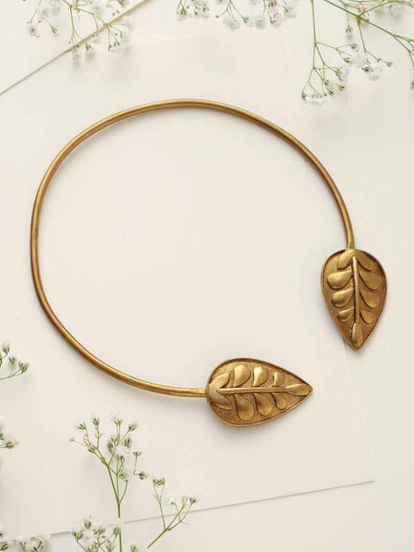 trueBrowns Brass Leaf Contemporary choker