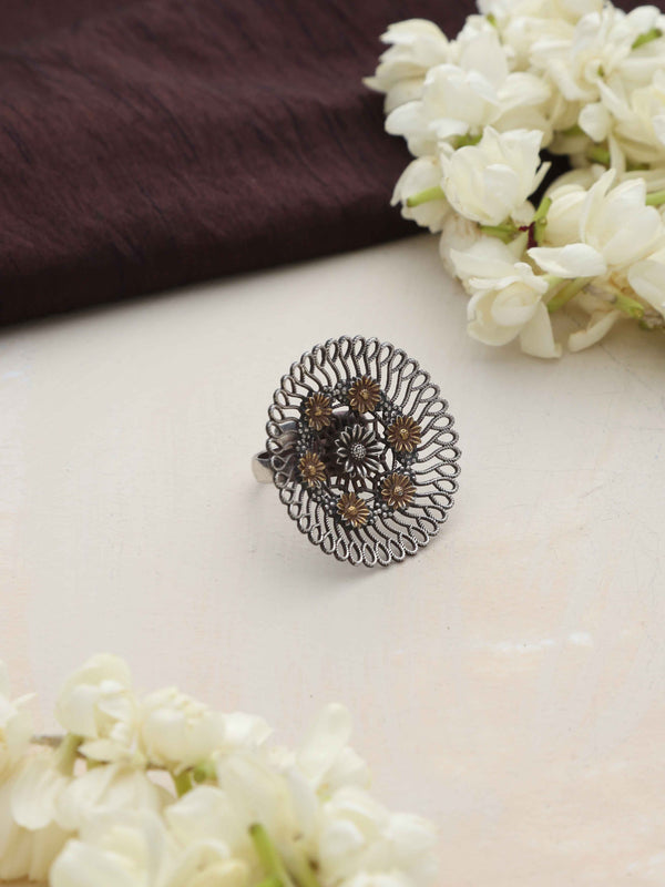 trueBrowns Silver Tone Floral Circular Ring