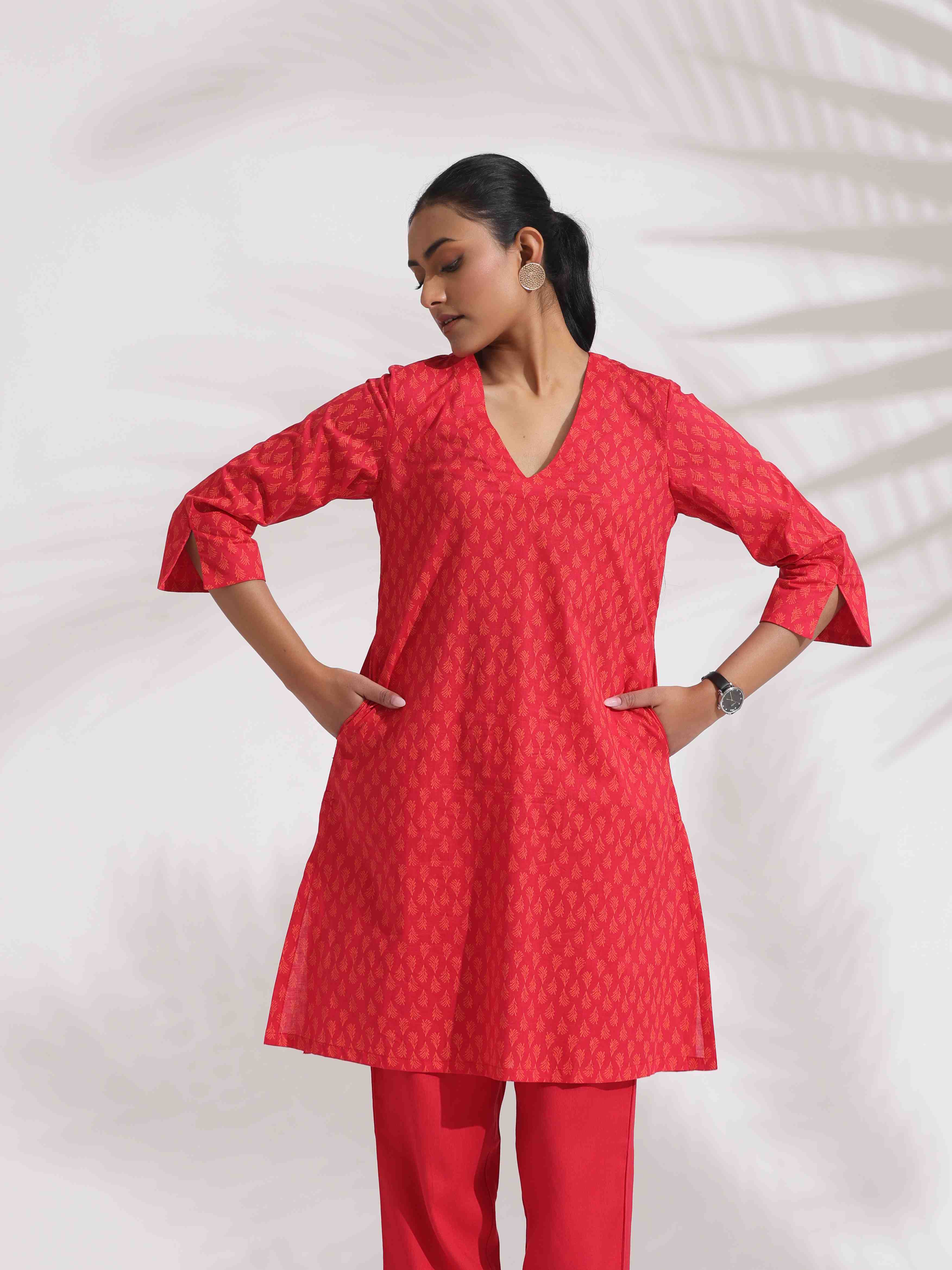 trueBrowns Red Cotton Print Kurta Co-ord Set