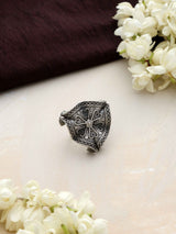 trueBrowns Silver Tone Floral Petal Ring