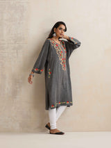 trueBrowns Grey Kashmiri Embroidered Woollen Phiran Kurta