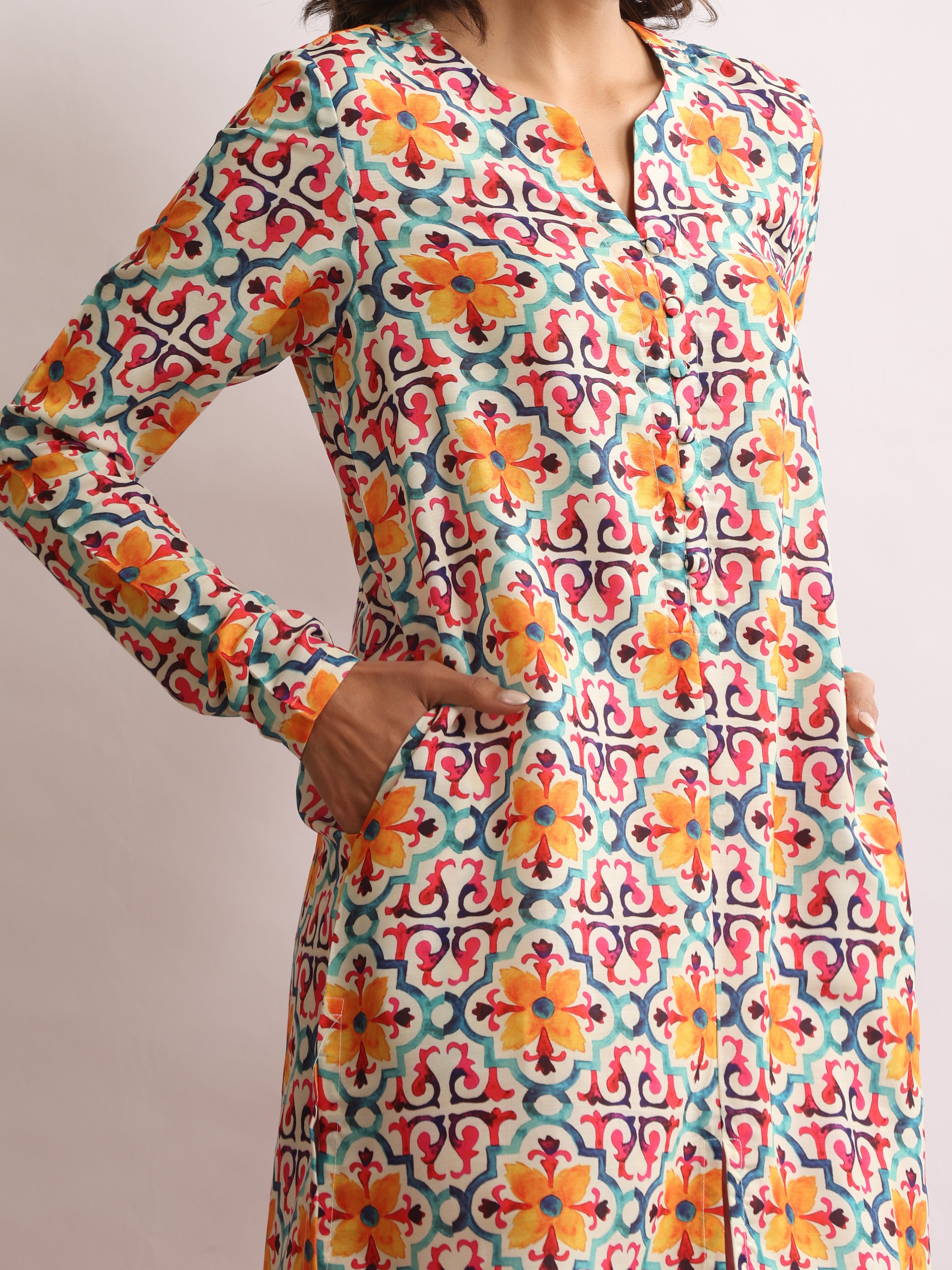 trueBrowns Off White Print Kurta Co-ord Set