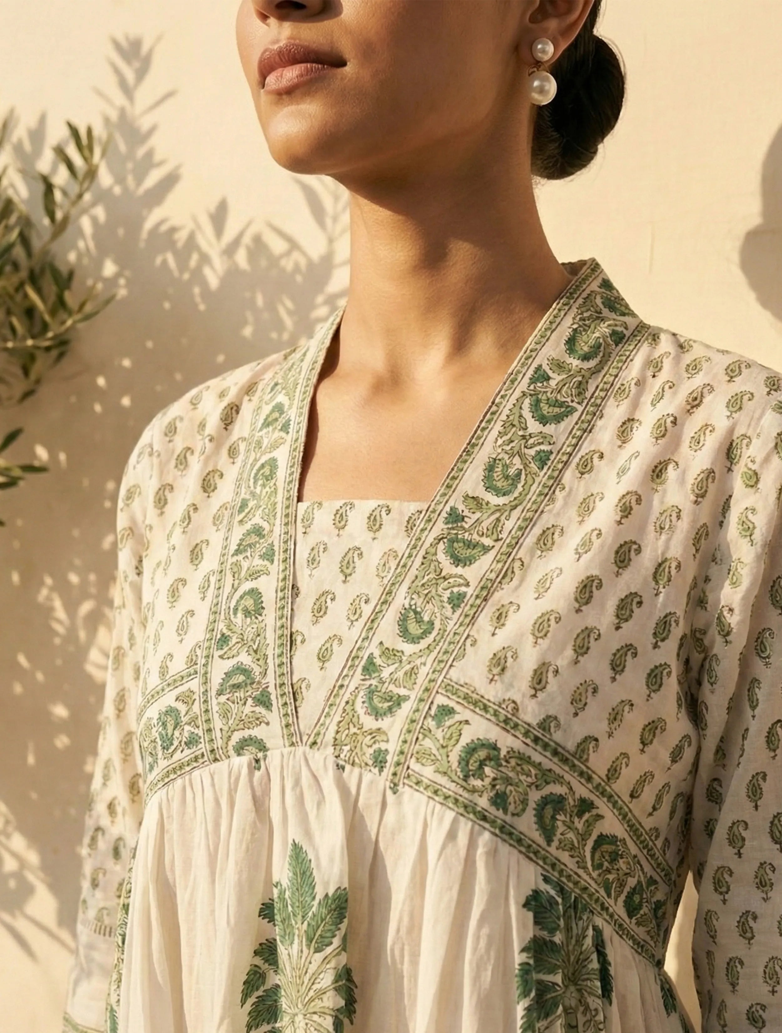 trueBrowns White Green Printed Anarkali Kurta Pant Dupatta Set