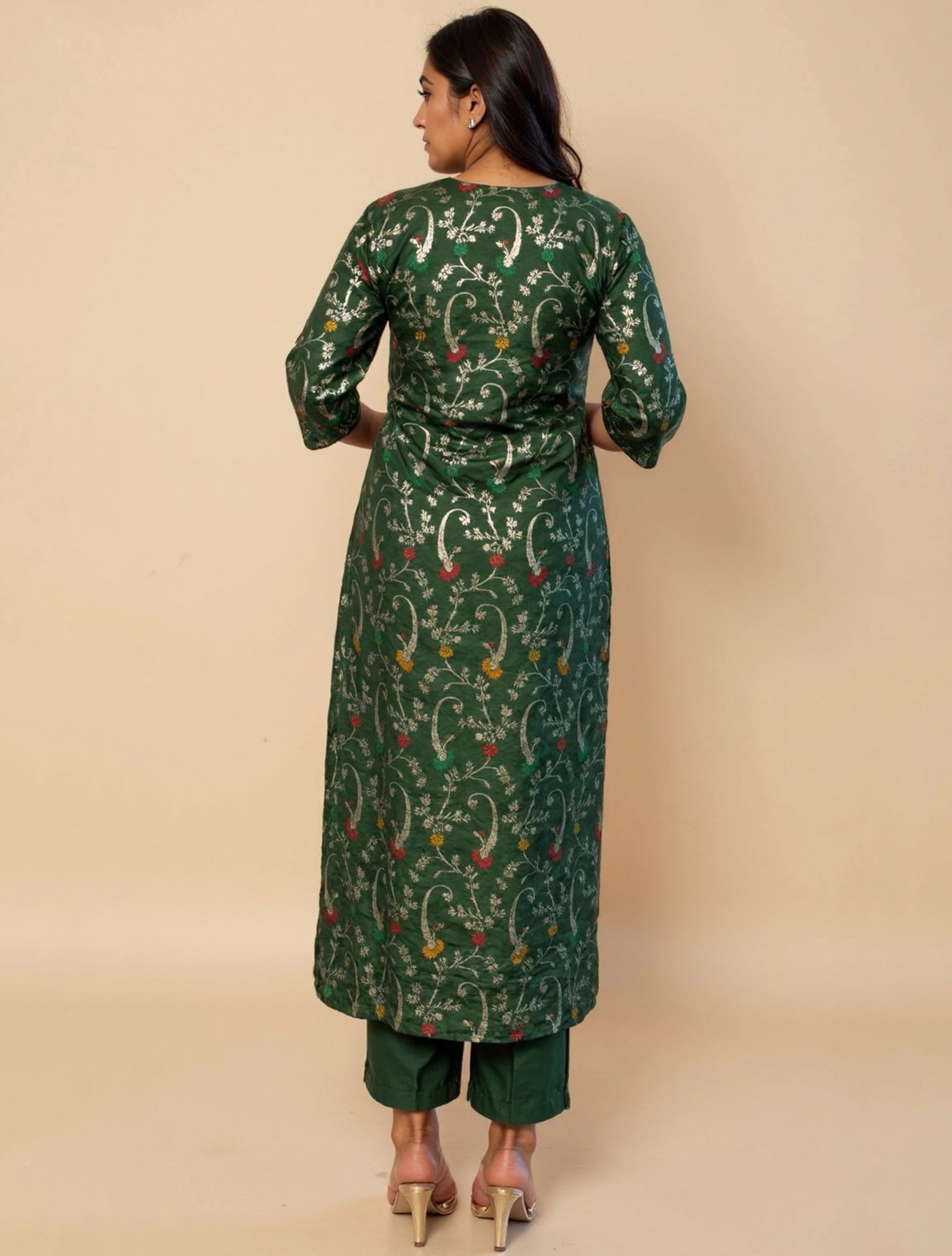 trueBrowns Green Brocade Straight High-Slit Kurta Set
