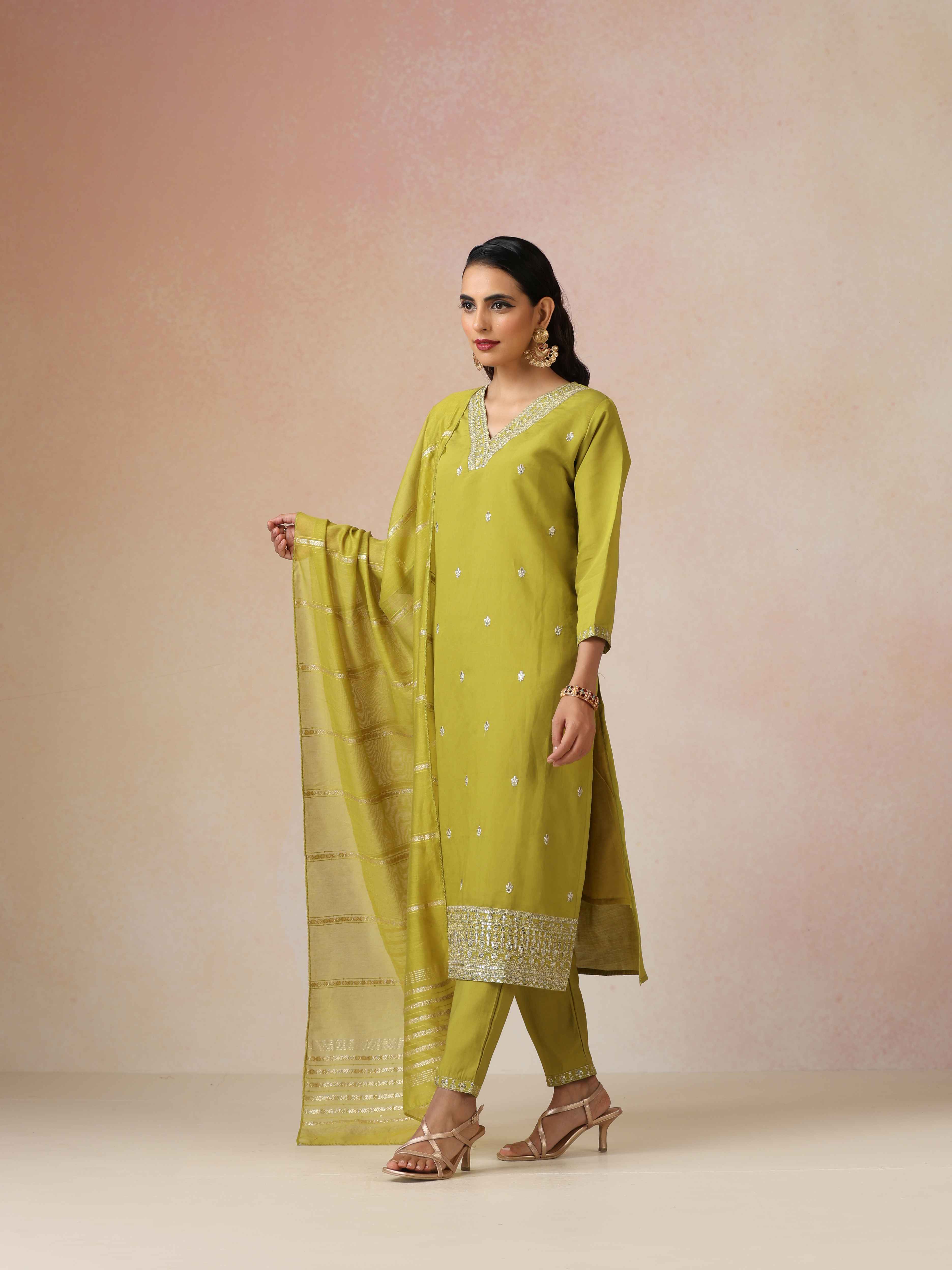 trueBrowns Green Zari Embroidered Straight Kurta 3pc Set