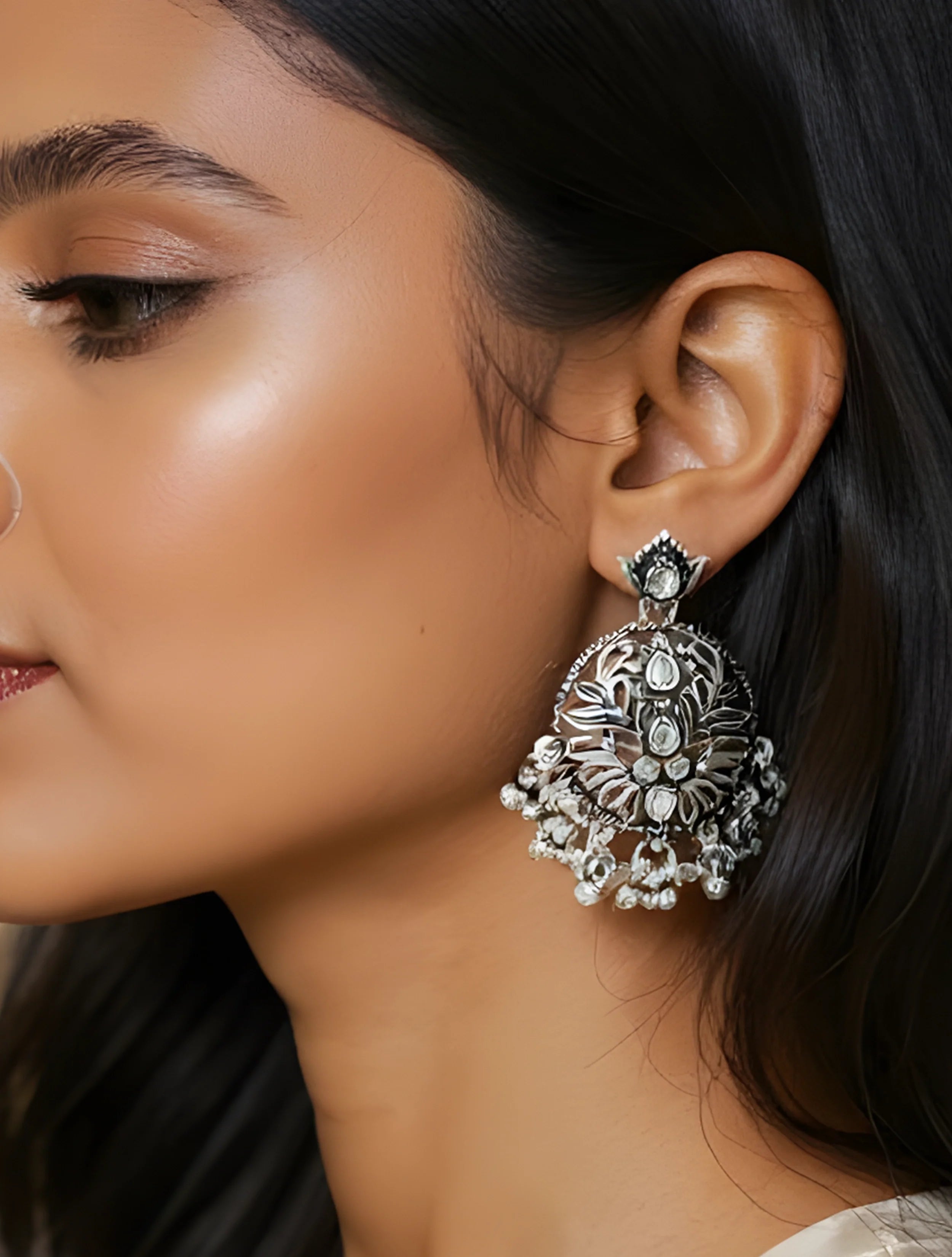 trueBrowns Silver Toned Round Stone Studded Earrings