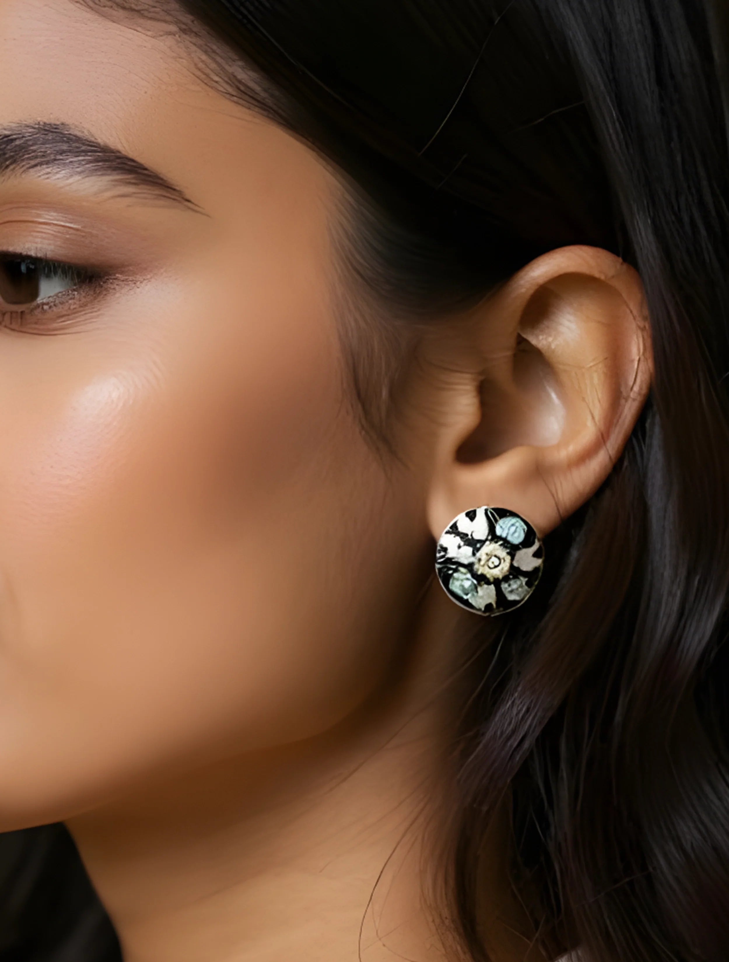 truebrowns Blue And White Round Enamel Stud Earrings