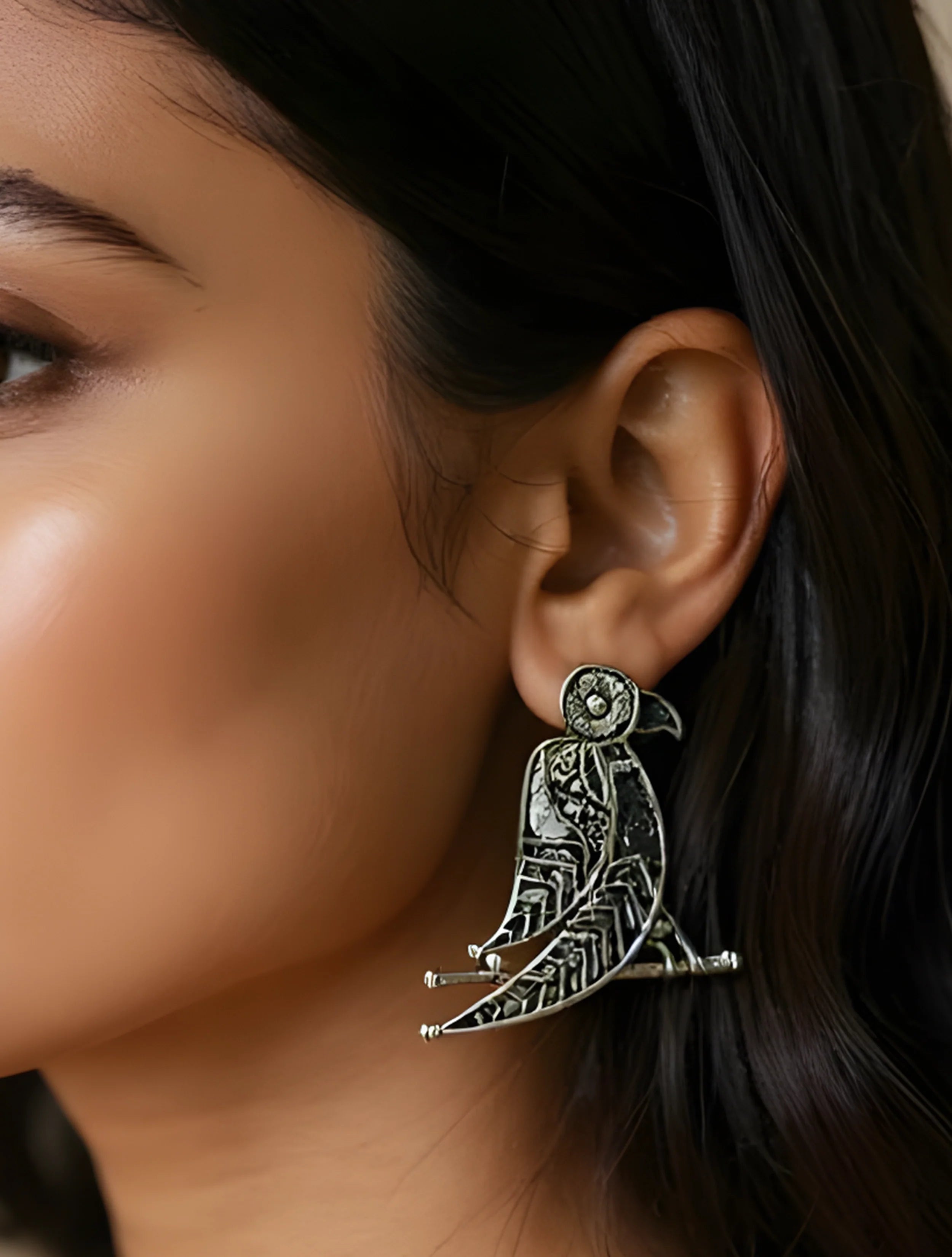 trueBrowns Silver Parrot Earrings