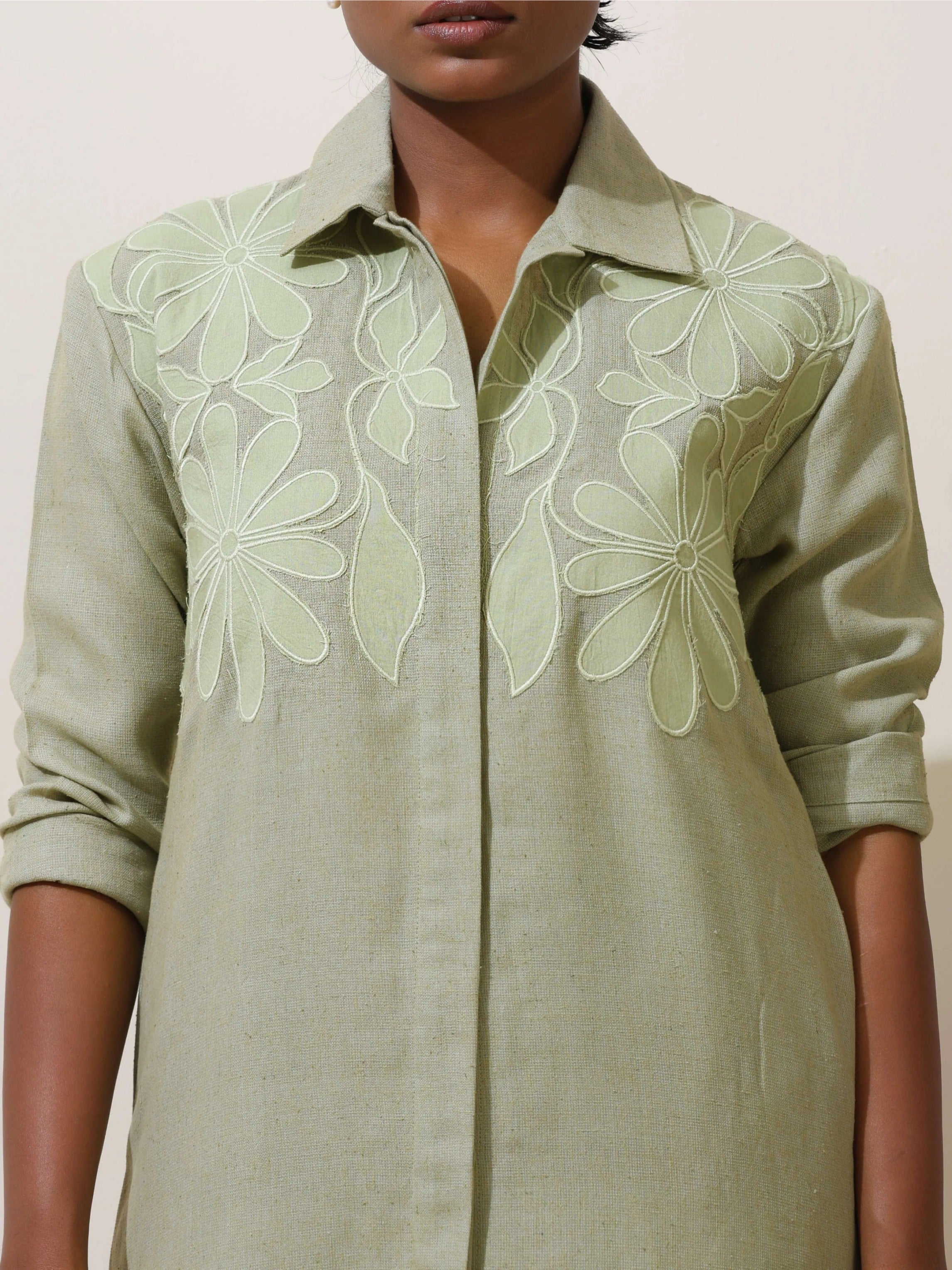 trueBrowns Clover Green Embroidered Natural Cotton Kurta Pant Set
