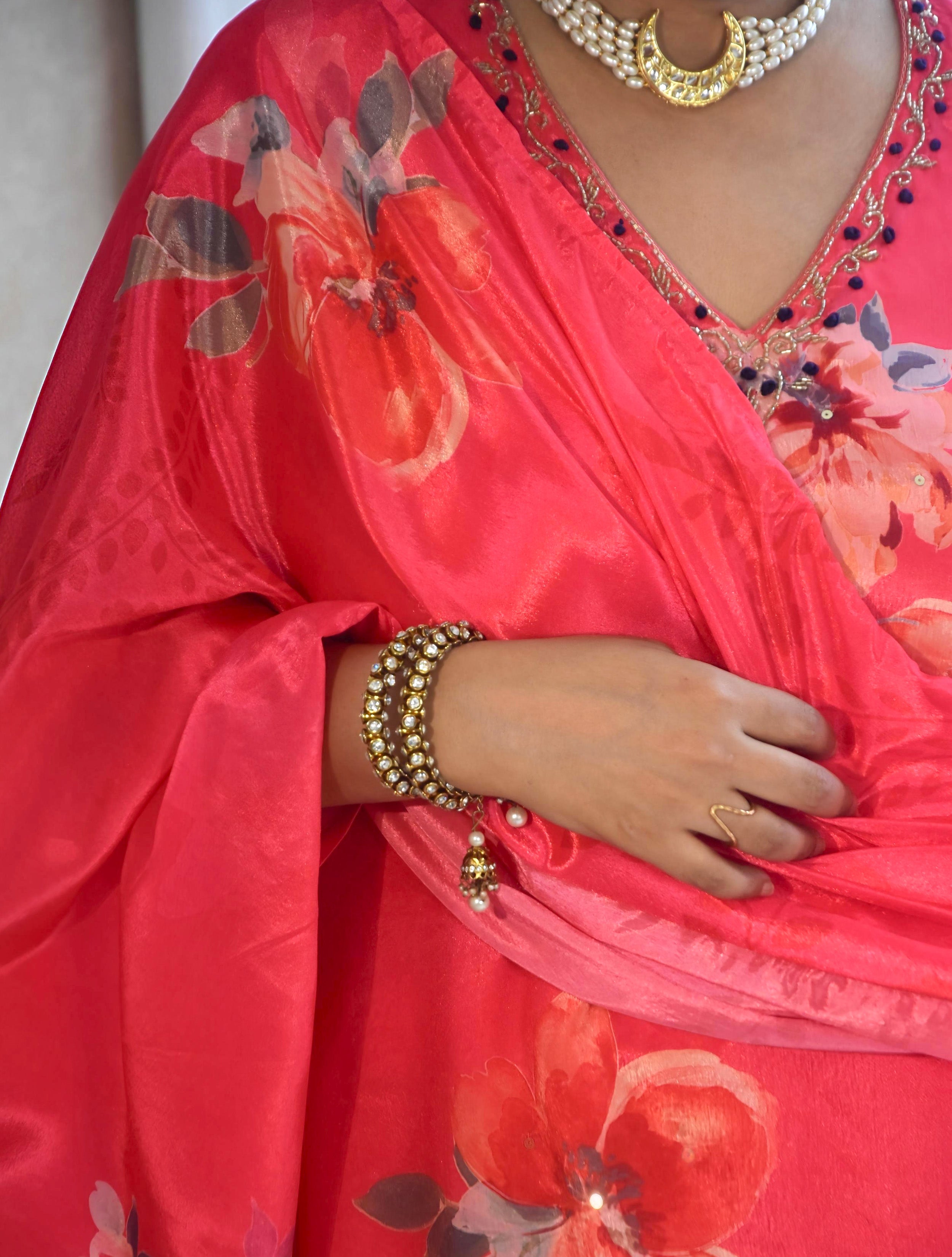 trueBrowns Pink Floral V-Neck Emb Straight Kurta Pant Dupatta Set