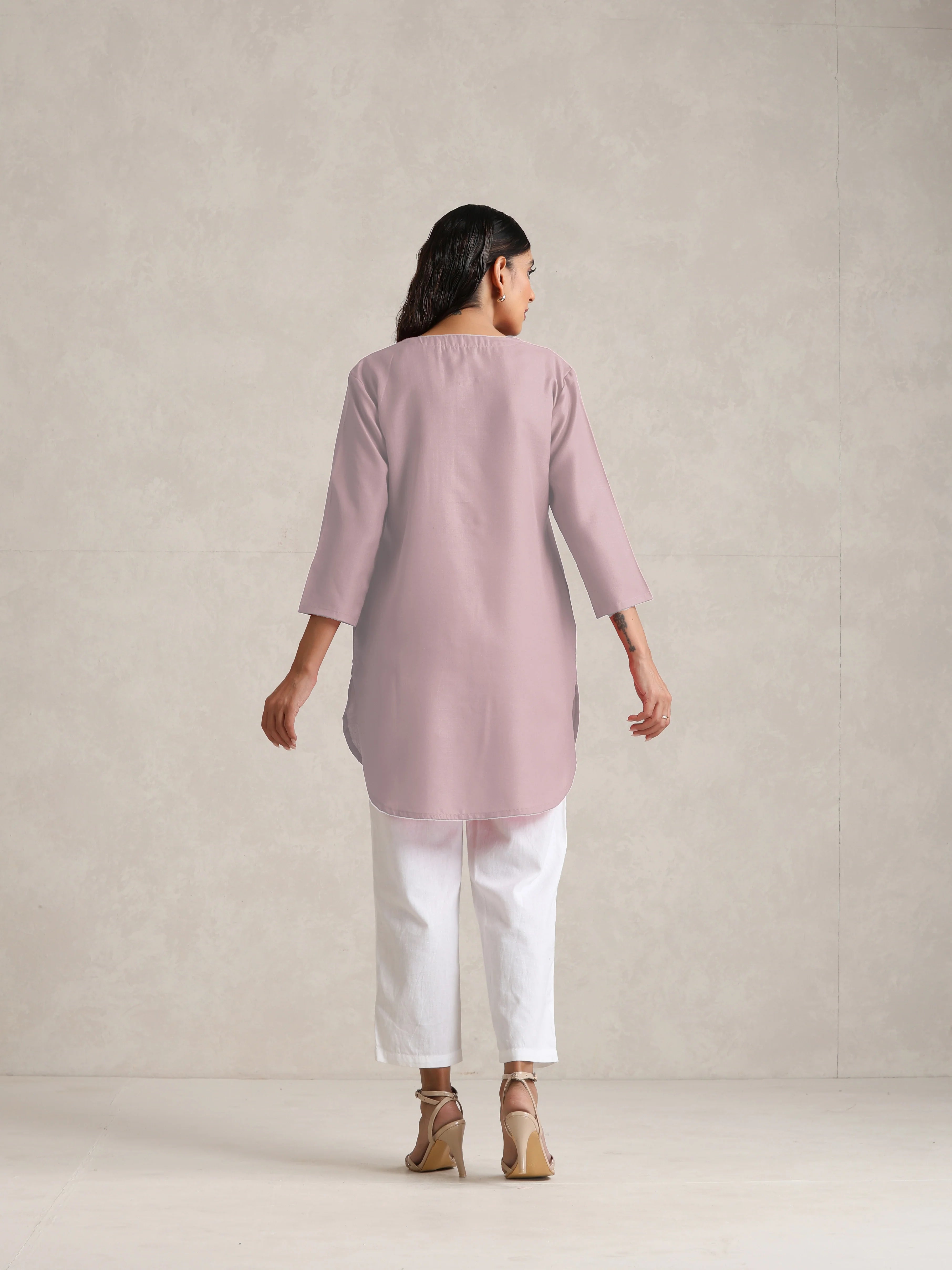 trueBrowns Pink Cotton Blend Short Kurta