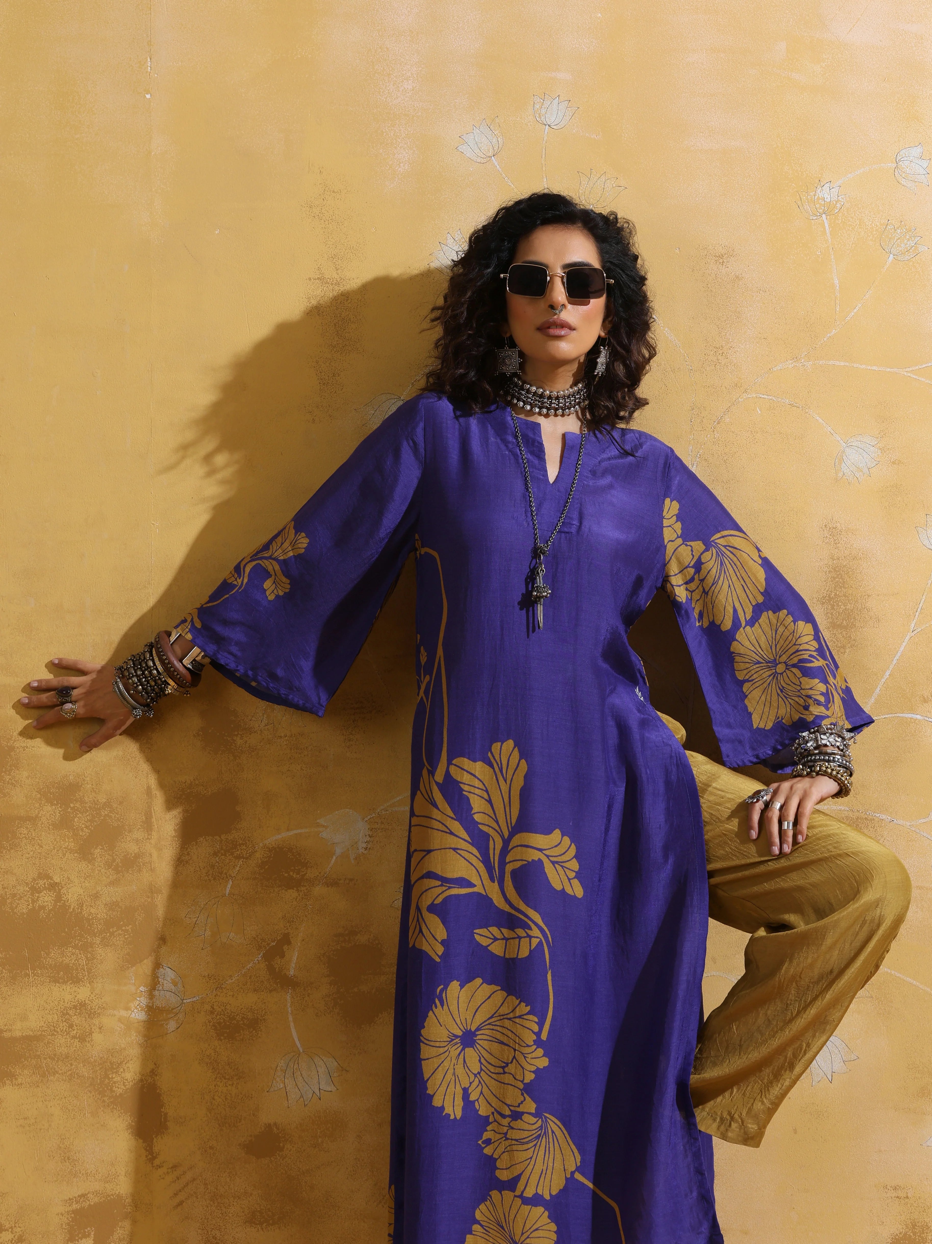 trueBrowns Purple Mustard Floral Print Muslin Silk High-Slit Kurta Set