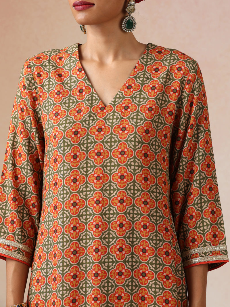 trueBrowns Green Red Print Viscose Straight High-Slit Kurta Set