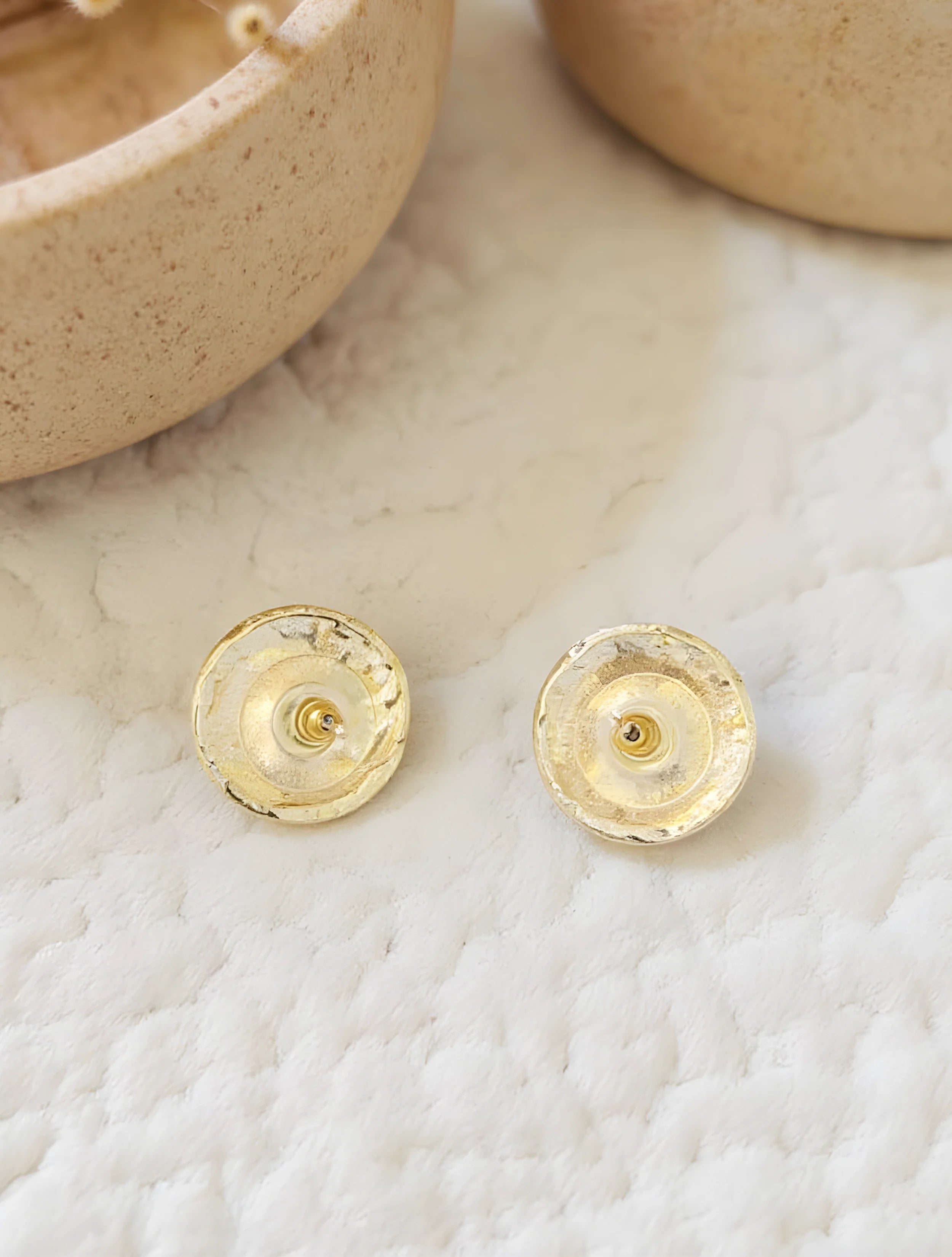 truebrowns Blue And White Round Enamel Stud Earrings