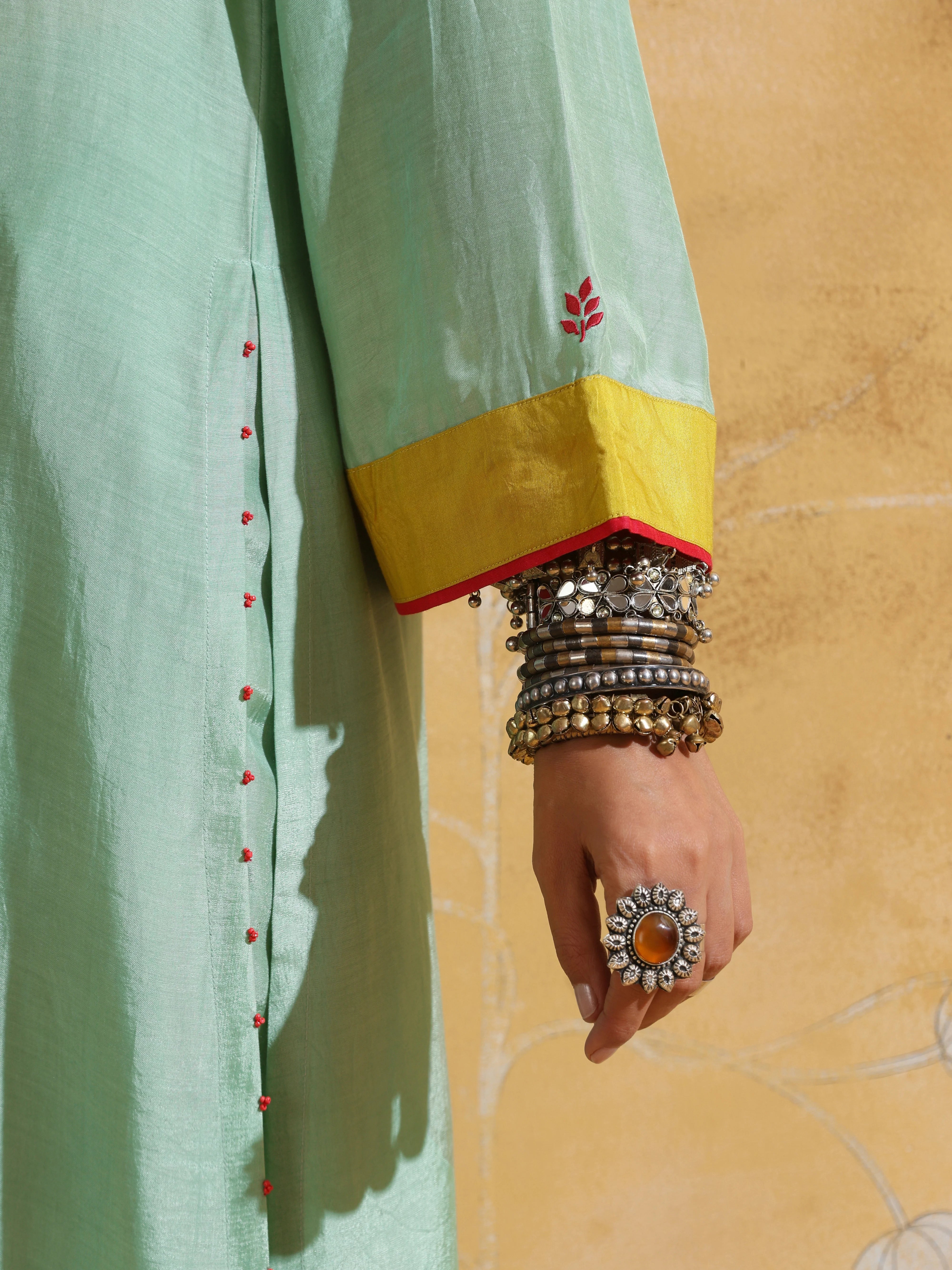 trueBrowns Mint Green Muslin Silk High-Slit Kurta Pant Set