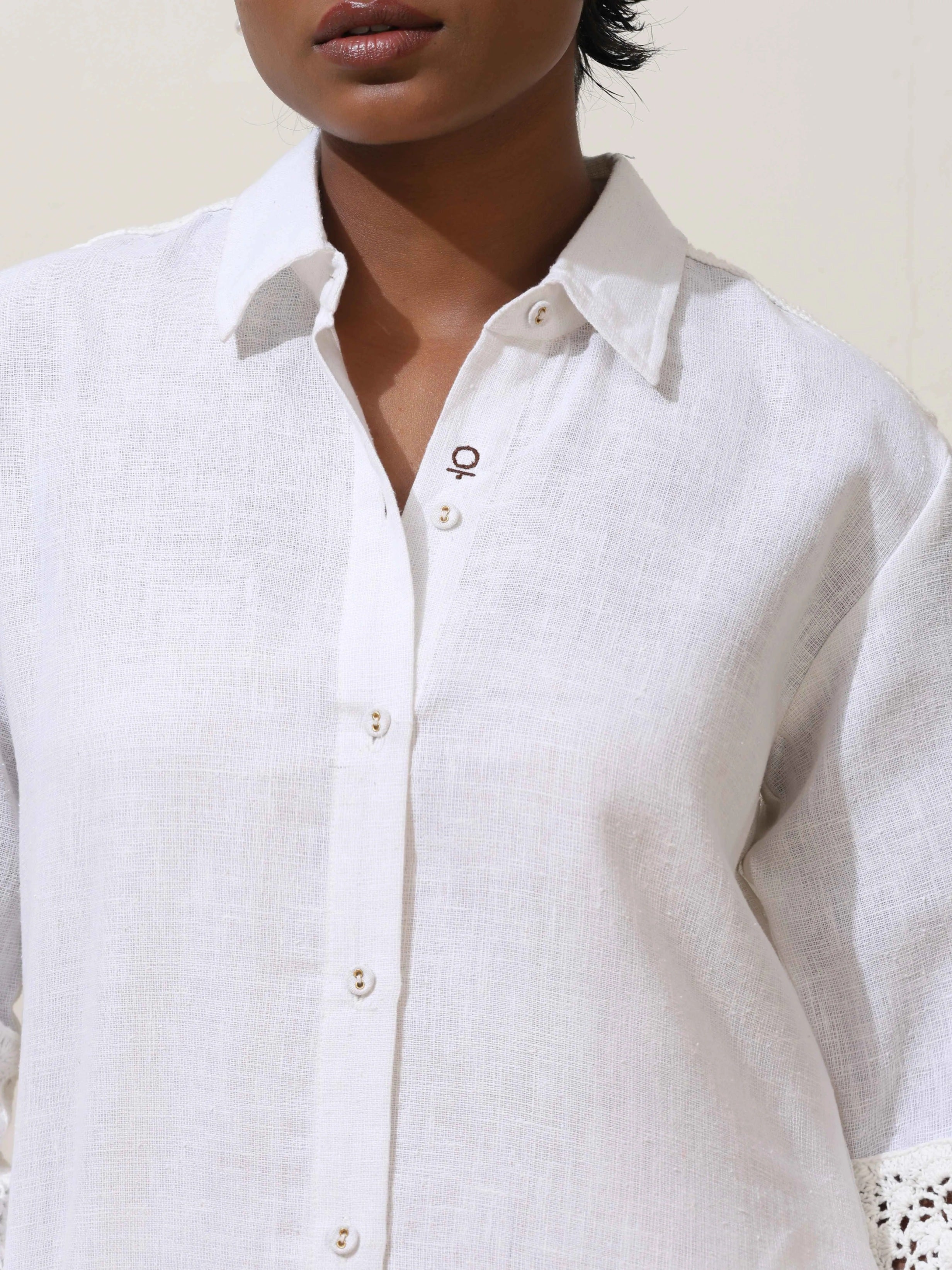 trueBrowns Luna White Crochet Natural Cotton Kurta Pant Set