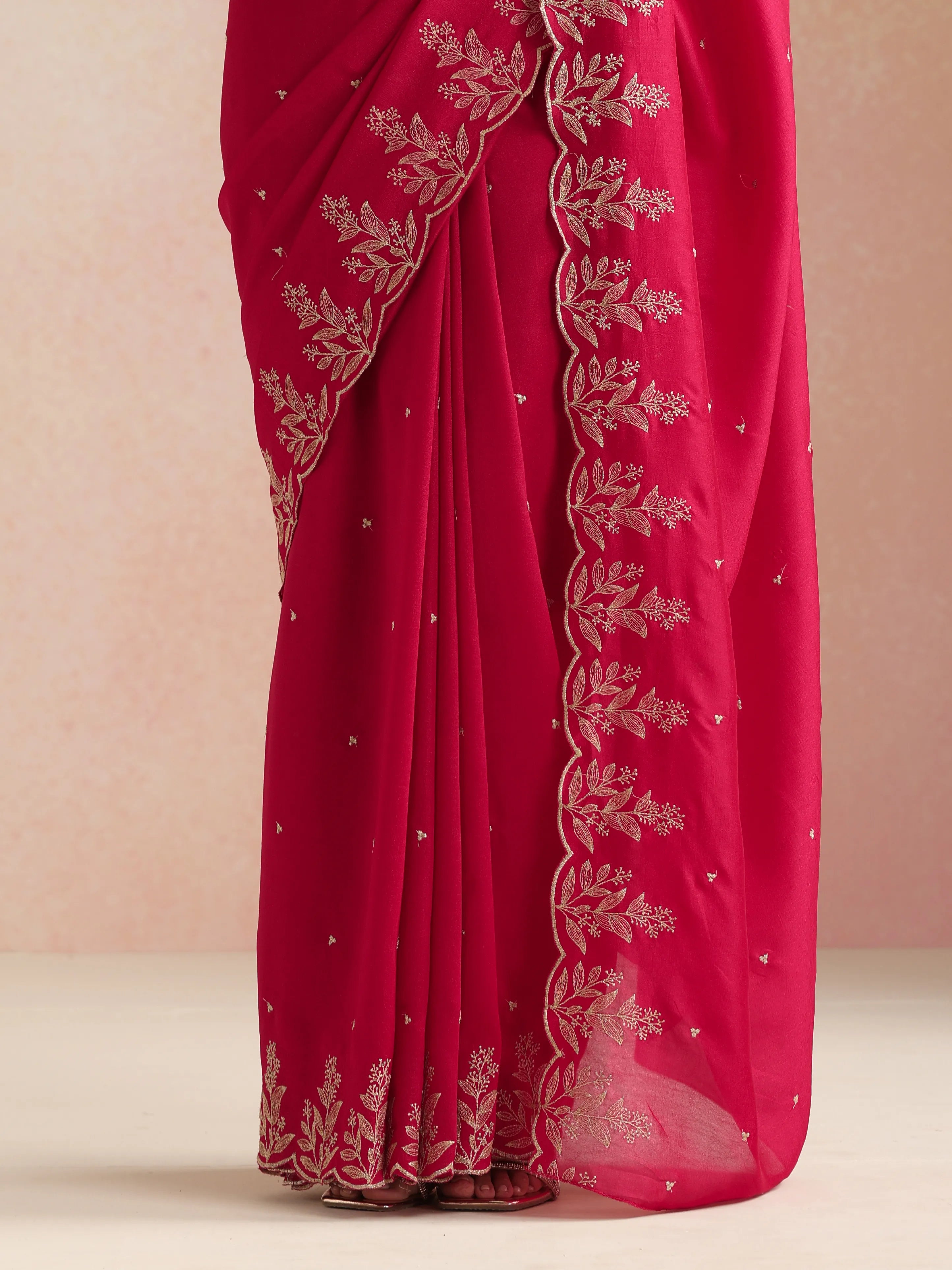 trueBrowns Pink All Over Zari Embroidered Saree With Unstitched Blouse