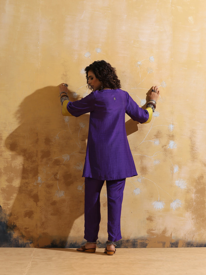 trueBrowns Purple Muslin Silk Co-ord Set